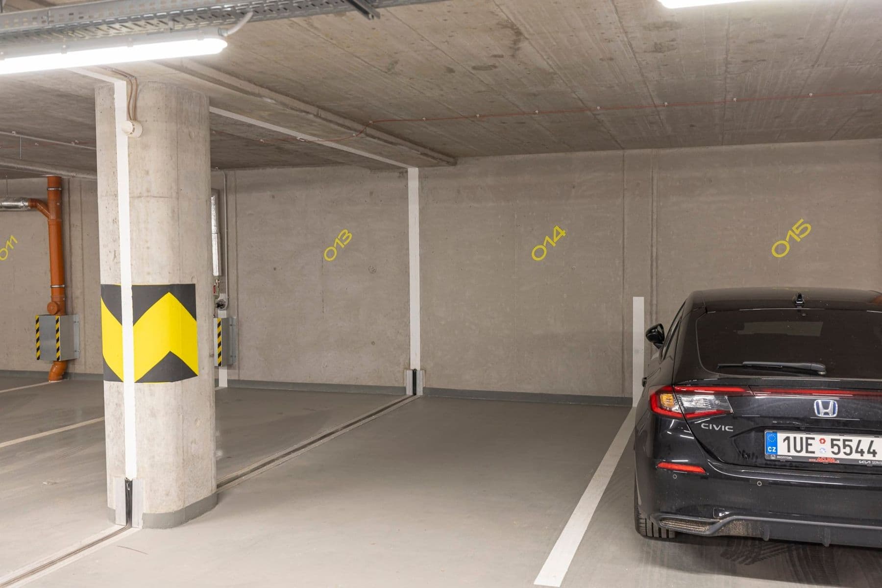 Prenájom bytu 1-izbový 39 m², U Komína, Praha, Praha Prenájom bytu 1-izbový 39 m², U Komína, Praha, Praha