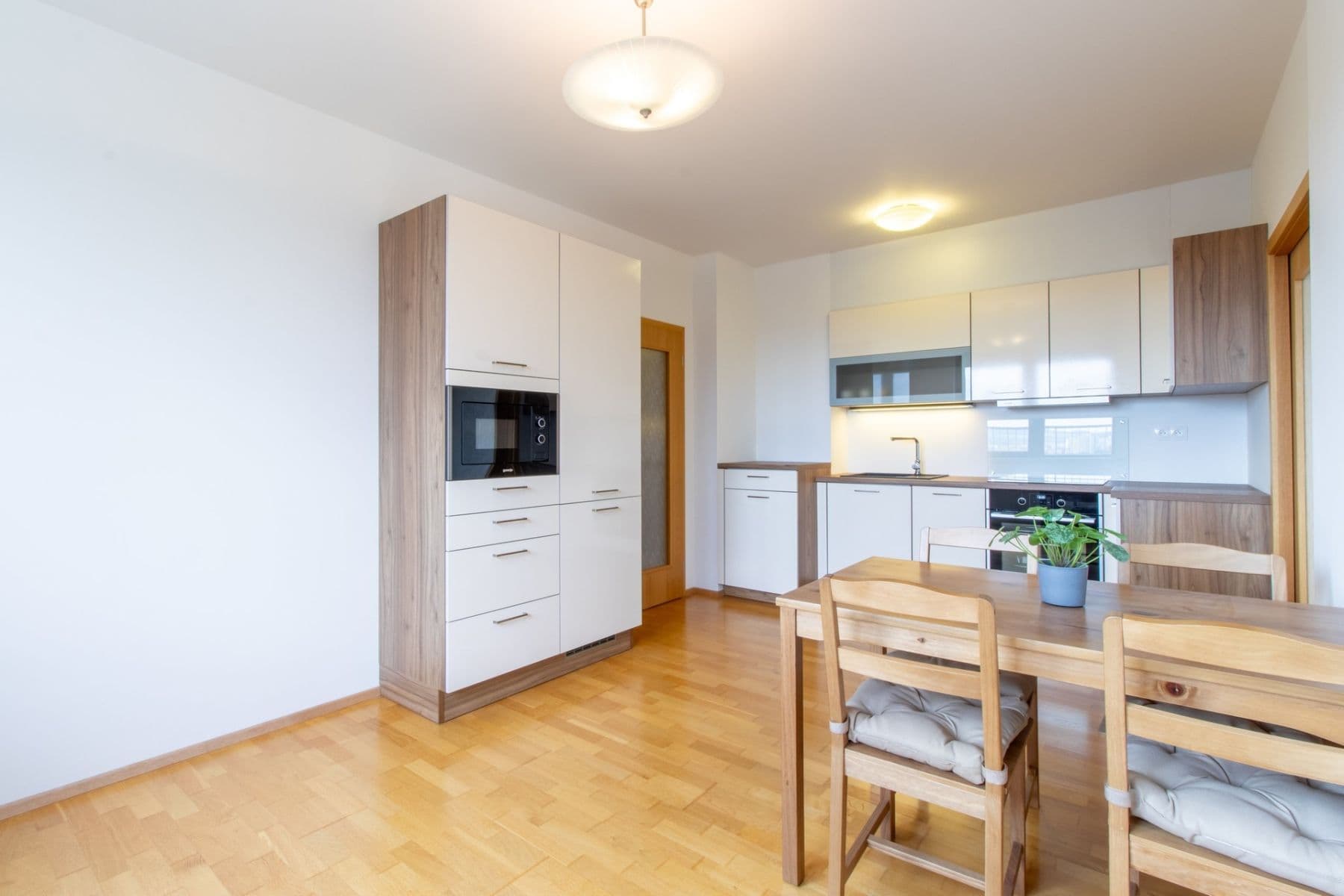 Prenájom bytu 2-izbový 43 m², Na výspě, Praha, Praha Prenájom bytu 2-izbový 43 m², Na výspě, Praha, Praha