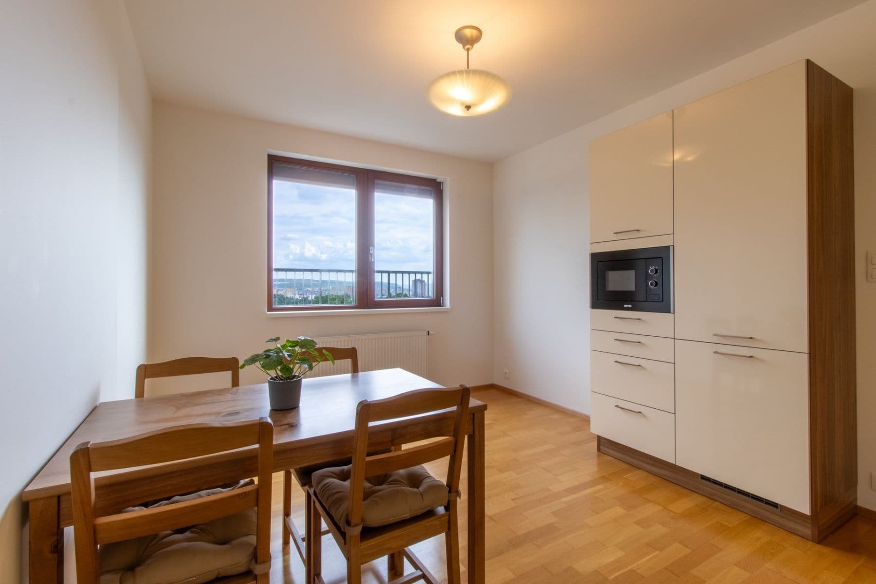 Prenájom bytu 2-izbový 43 m², Na výspě, Praha, Praha Prenájom bytu 2-izbový 43 m², Na výspě, Praha, Praha