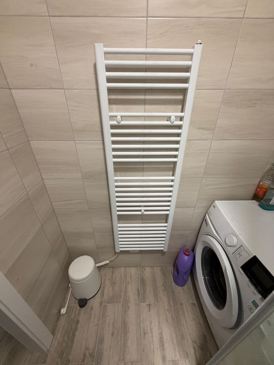 Prenájom bytu 3-izbový 75 m², Smrčenská, Jihlava, Kraj Vysočina Prenájom bytu 3-izbový 75 m², Smrčenská, Jihlava, Kraj Vysočina