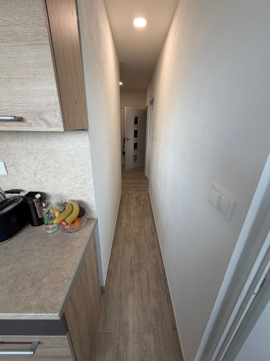 Prenájom bytu 3-izbový 75 m², Smrčenská, Jihlava, Kraj Vysočina Prenájom bytu 3-izbový 75 m², Smrčenská, Jihlava, Kraj Vysočina