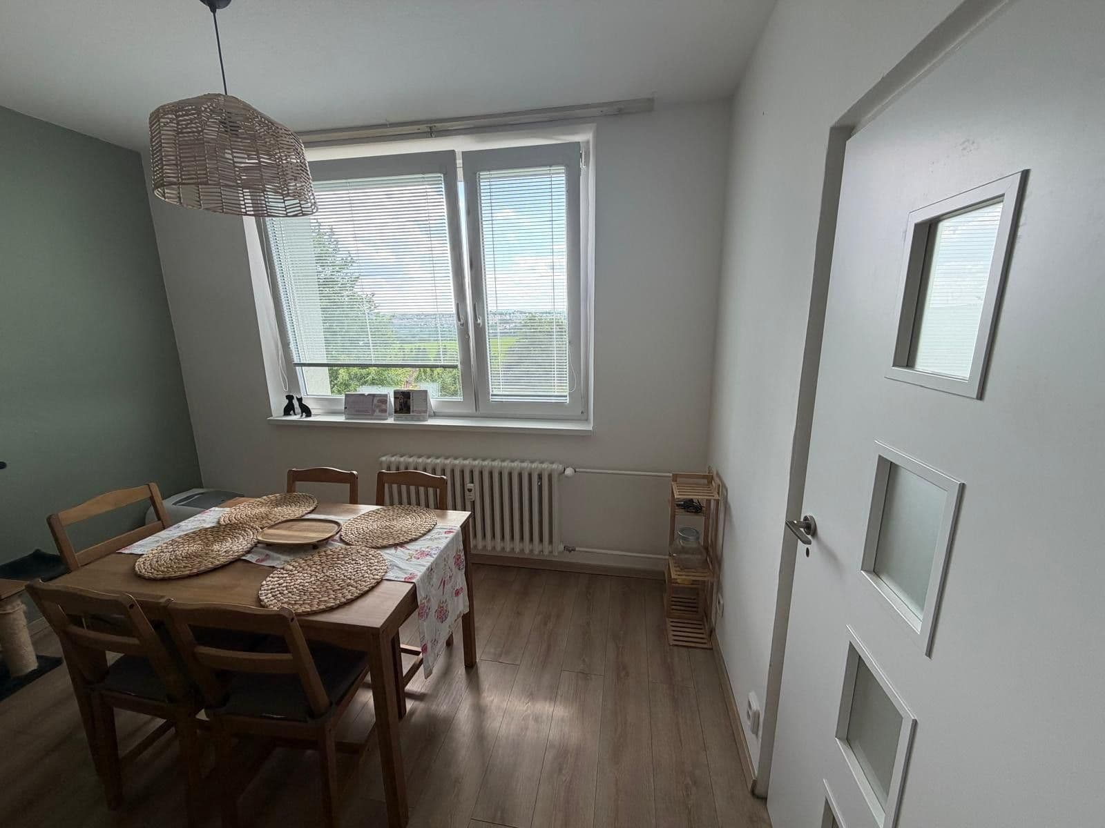 Prenájom bytu 3-izbový 75 m², Smrčenská, Jihlava, Kraj Vysočina Prenájom bytu 3-izbový 75 m², Smrčenská, Jihlava, Kraj Vysočina