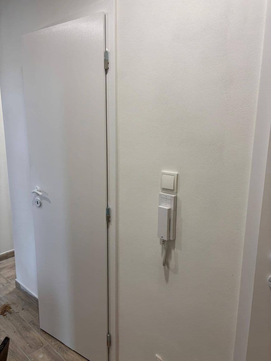Prenájom bytu 3-izbový 75 m², Smrčenská, Jihlava, Kraj Vysočina Prenájom bytu 3-izbový 75 m², Smrčenská, Jihlava, Kraj Vysočina