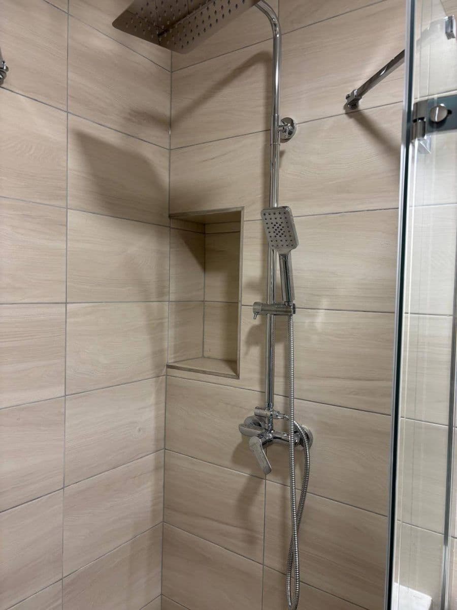 Prenájom bytu 3-izbový 75 m², Smrčenská, Jihlava, Kraj Vysočina Prenájom bytu 3-izbový 75 m², Smrčenská, Jihlava, Kraj Vysočina