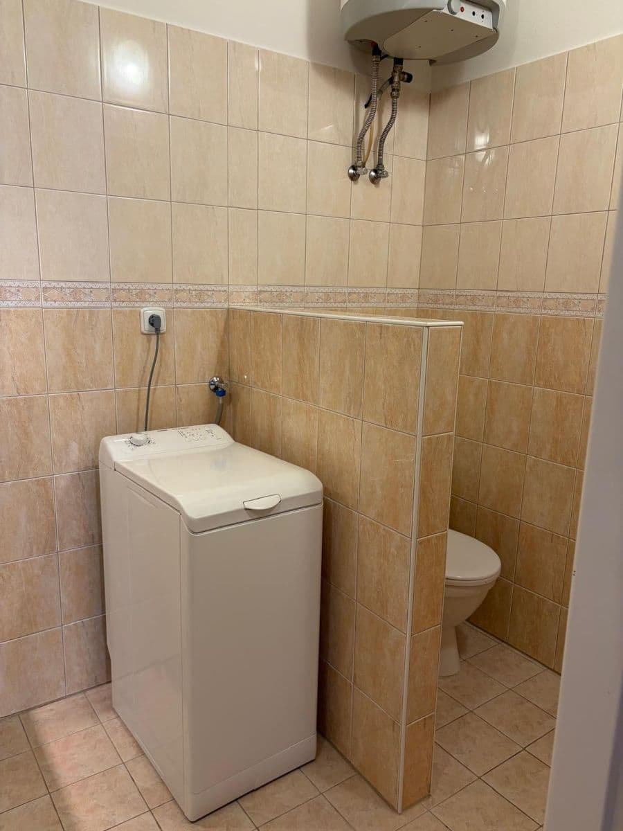 Prenájom bytu 2-izbový 48 m², Boleslavova, Praha, Praha Prenájom bytu 2-izbový 48 m², Boleslavova, Praha, Praha