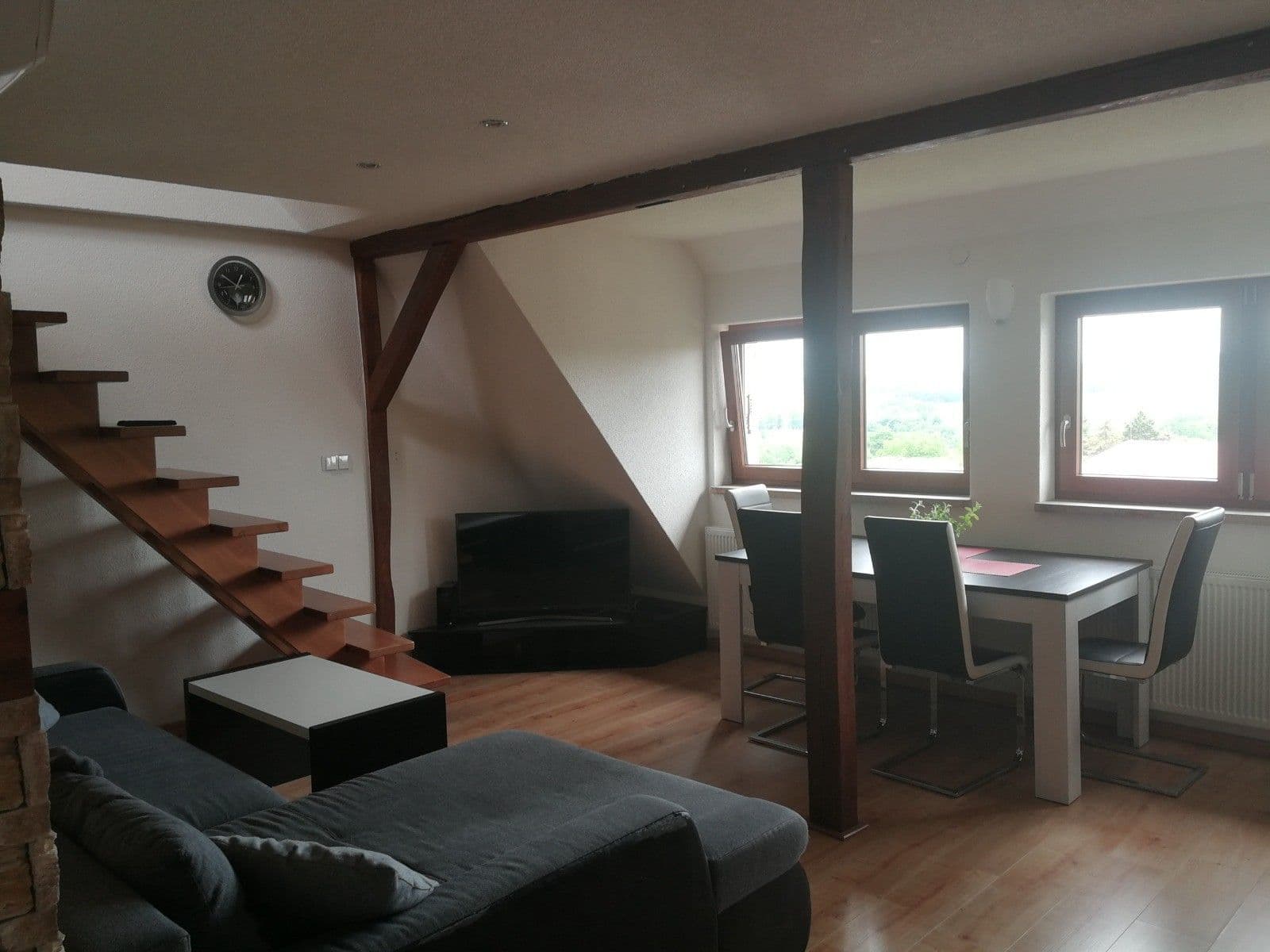 Predaj bytu 3-izbový 83 m², Husova třída, Holýšov, Plzeňský kraj Predaj bytu 3-izbový 83 m², Husova třída, Holýšov, Plzeňský kraj