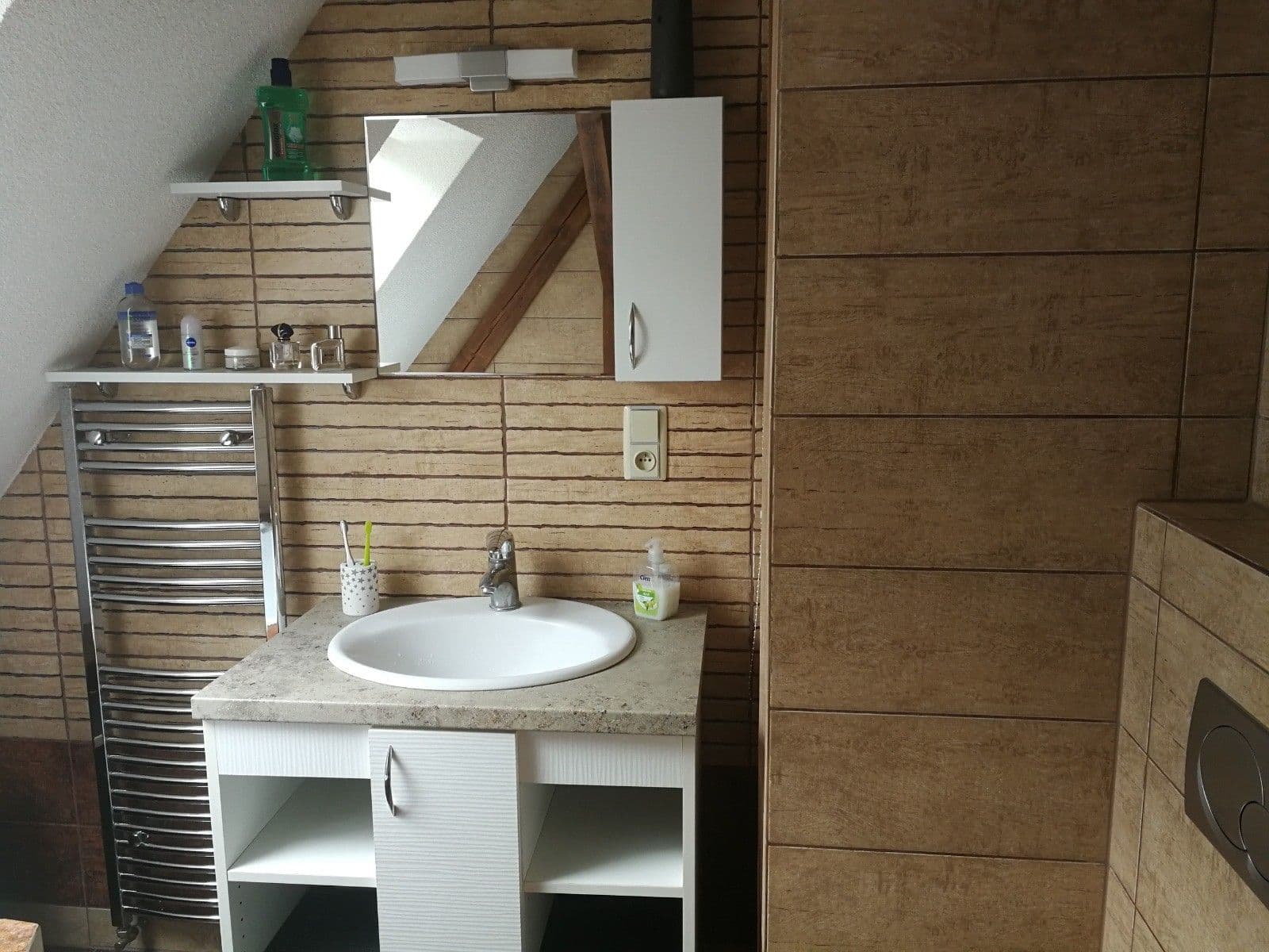 Predaj bytu 3-izbový 83 m², Husova třída, Holýšov, Plzeňský kraj Predaj bytu 3-izbový 83 m², Husova třída, Holýšov, Plzeňský kraj