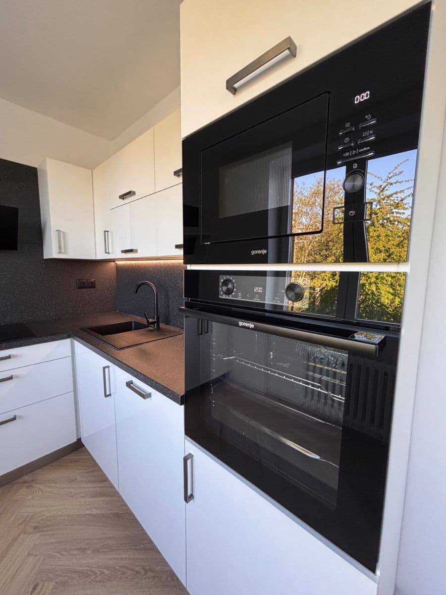 Predaj bytu 2-izbový 51 m², Okrajová, Havířov, Moravskoslezský kraj Predaj bytu 2-izbový 51 m², Okrajová, Havířov, Moravskoslezský kraj