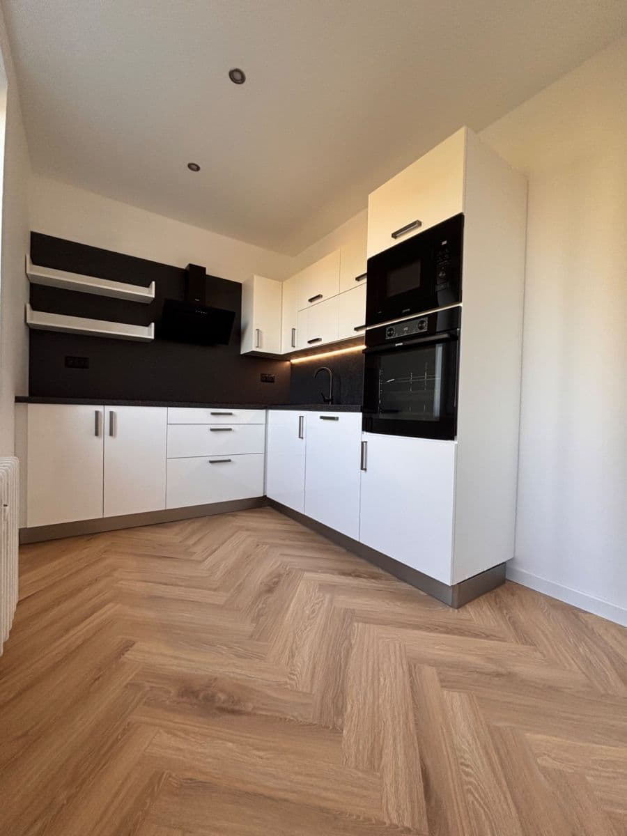 Predaj bytu 2-izbový 51 m², Okrajová, Havířov, Moravskoslezský kraj Predaj bytu 2-izbový 51 m², Okrajová, Havířov, Moravskoslezský kraj