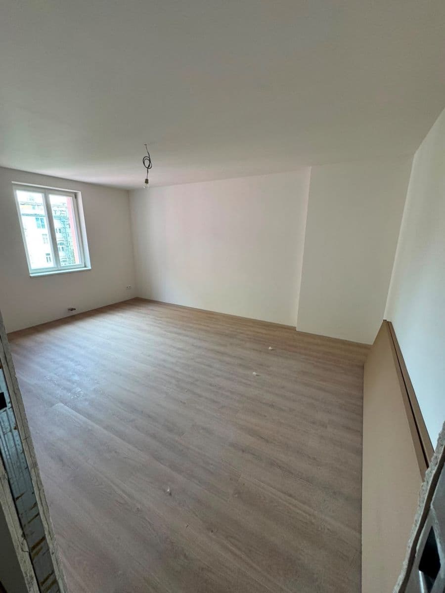 Prenájom bytu 6-izbový 164 m², Chodská, Praha, Praha Prenájom bytu 6-izbový 164 m², Chodská, Praha, Praha
