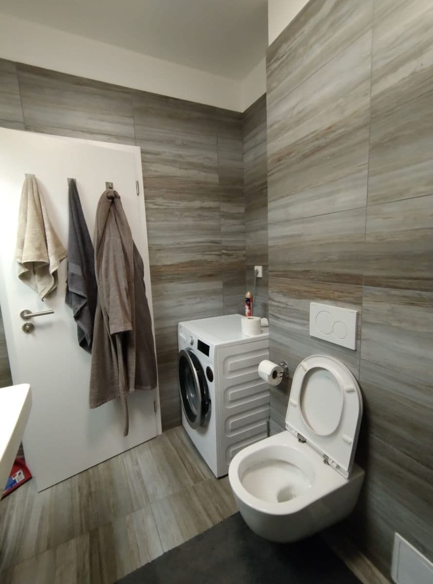 Prenájom bytu 2-izbový 43 m², Na Radouči, Mladá Boleslav, Středočeský kraj Prenájom bytu 2-izbový 43 m², Na Radouči, Mladá Boleslav, Středočeský kraj
