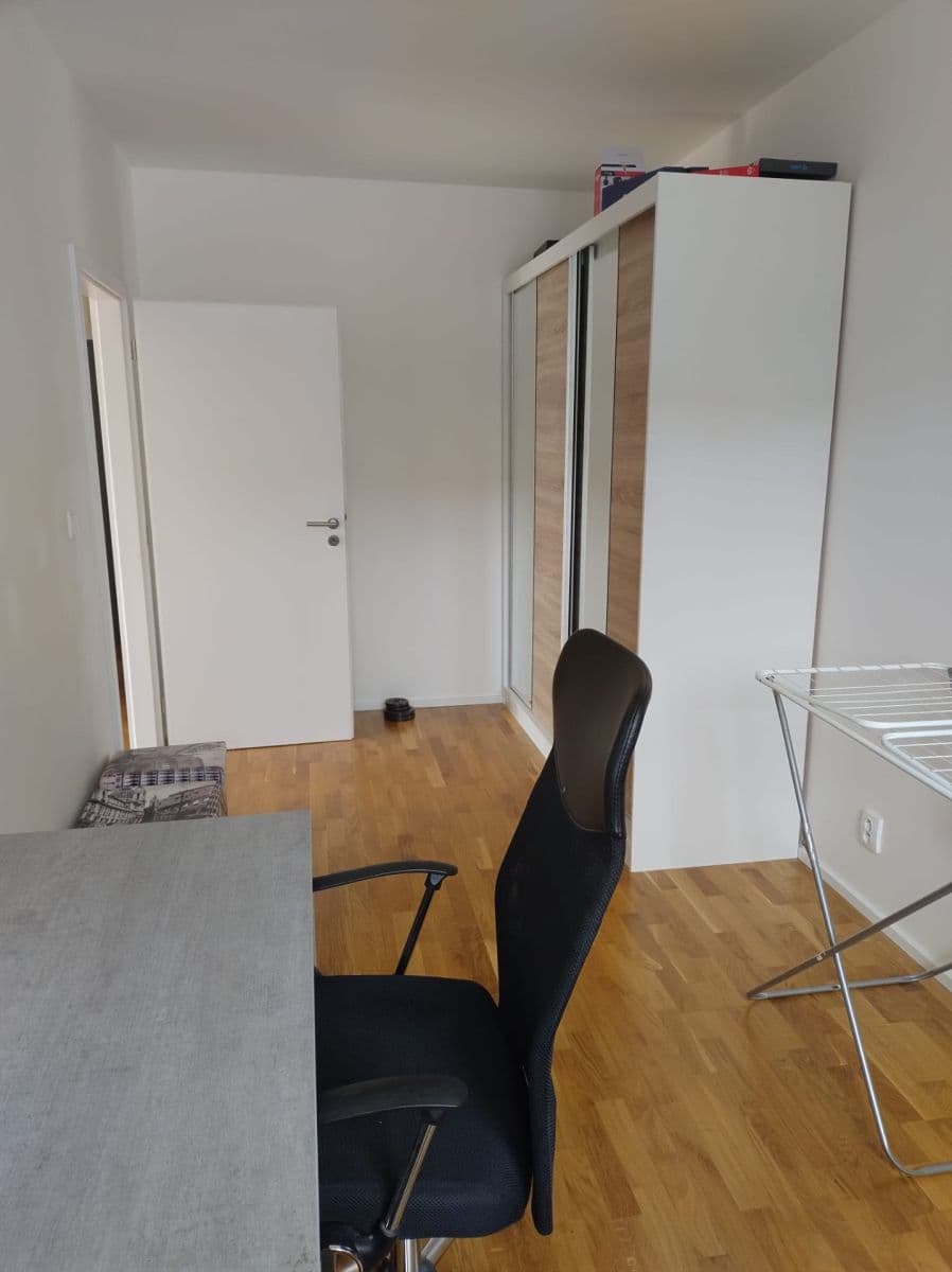 Prenájom bytu 2-izbový 43 m², Na Radouči, Mladá Boleslav, Středočeský kraj Prenájom bytu 2-izbový 43 m², Na Radouči, Mladá Boleslav, Středočeský kraj