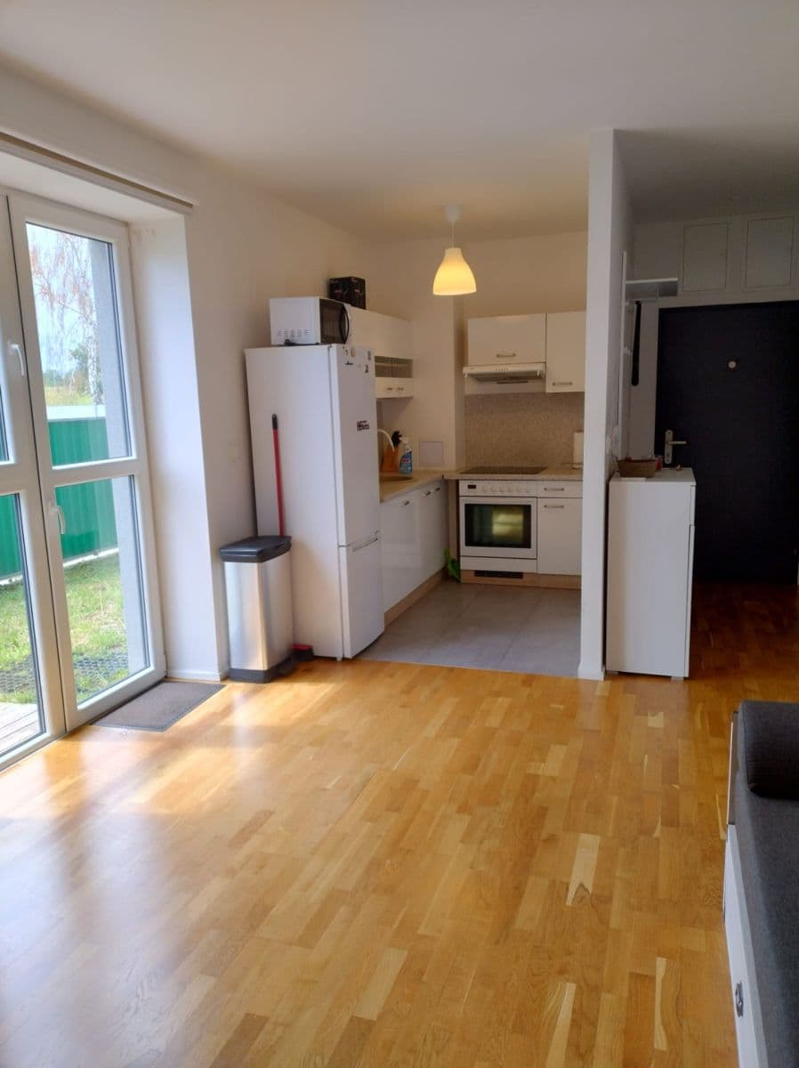 Prenájom bytu 2-izbový 43 m², Na Radouči, Mladá Boleslav, Středočeský kraj Prenájom bytu 2-izbový 43 m², Na Radouči, Mladá Boleslav, Středočeský kraj