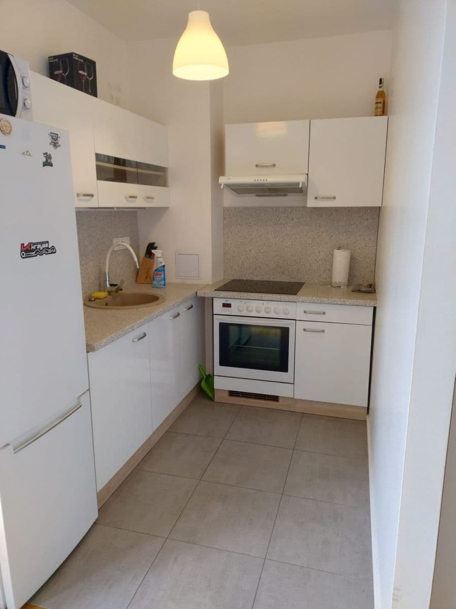 Prenájom bytu 2-izbový 43 m², Na Radouči, Mladá Boleslav, Středočeský kraj Prenájom bytu 2-izbový 43 m², Na Radouči, Mladá Boleslav, Středočeský kraj
