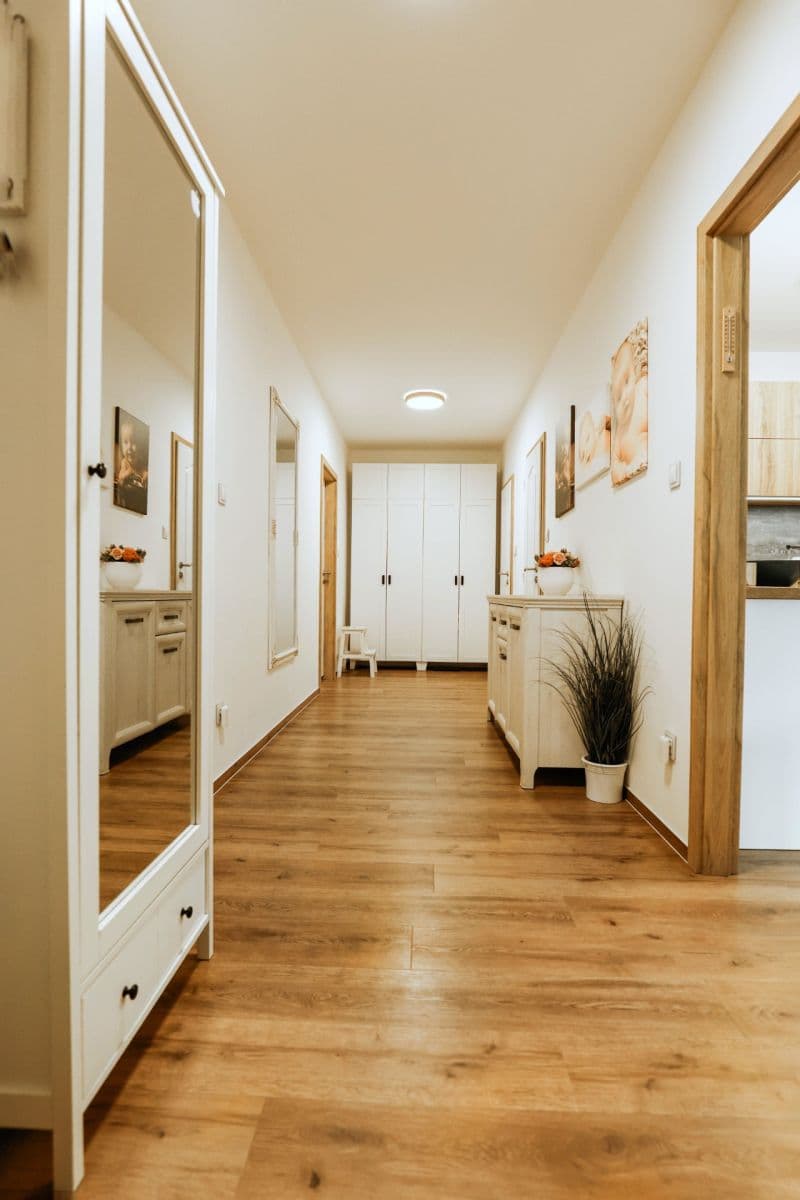 Predaj bytu 3-izbový 101 m², Adamovská, Trutnov, Královéhradecký kraj Predaj bytu 3-izbový 101 m², Adamovská, Trutnov, Královéhradecký kraj
