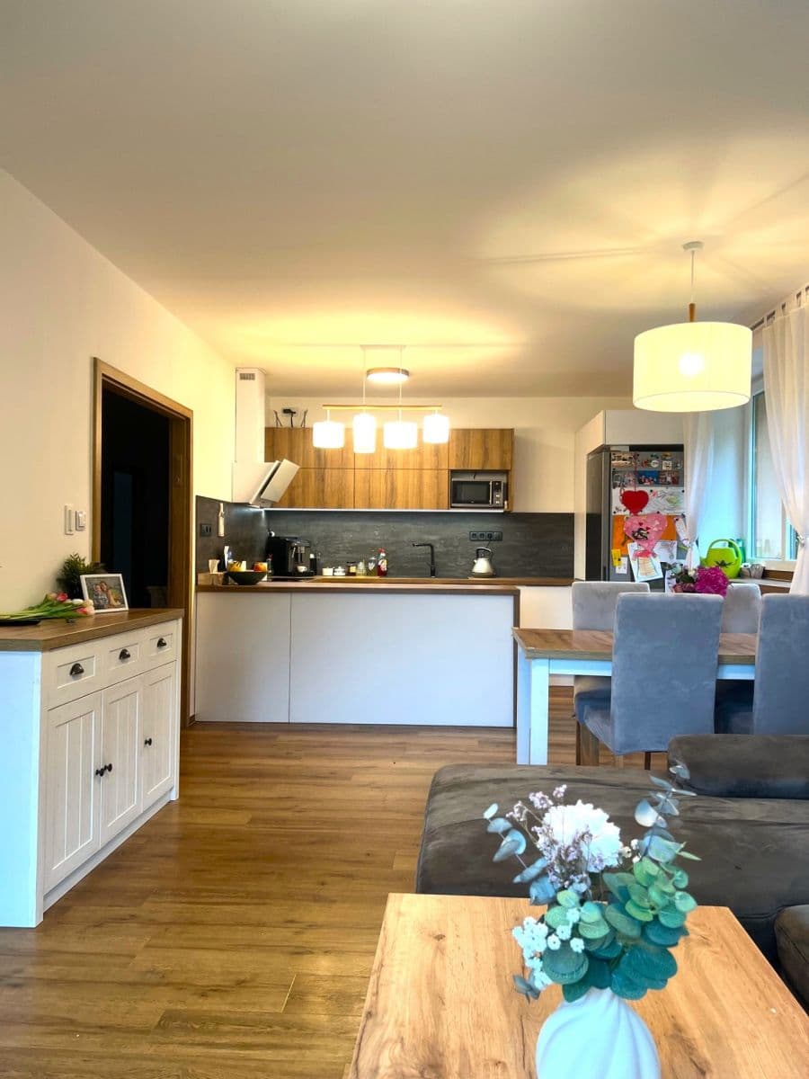 Predaj bytu 3-izbový 101 m², Adamovská, Trutnov, Královéhradecký kraj Predaj bytu 3-izbový 101 m², Adamovská, Trutnov, Královéhradecký kraj