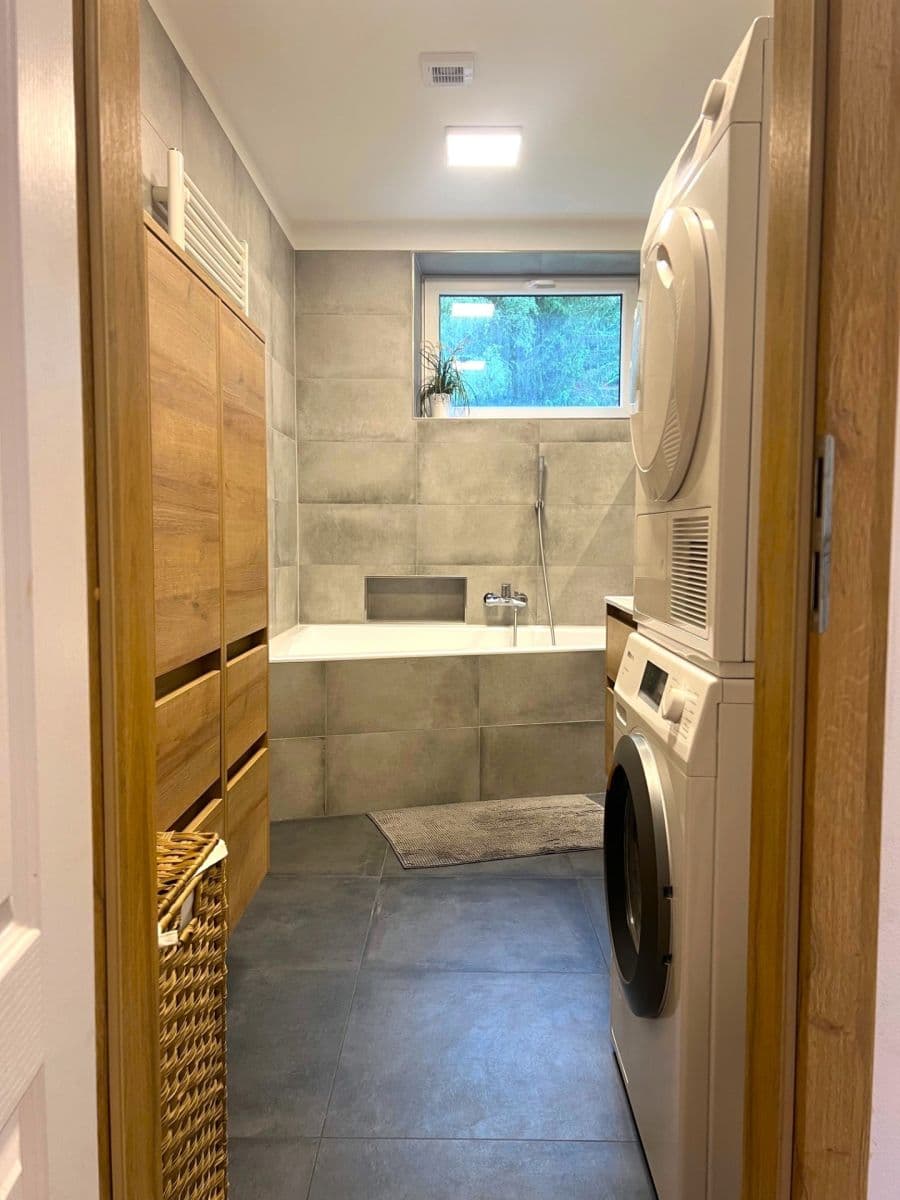 Predaj bytu 3-izbový 101 m², Adamovská, Trutnov, Královéhradecký kraj Predaj bytu 3-izbový 101 m², Adamovská, Trutnov, Královéhradecký kraj