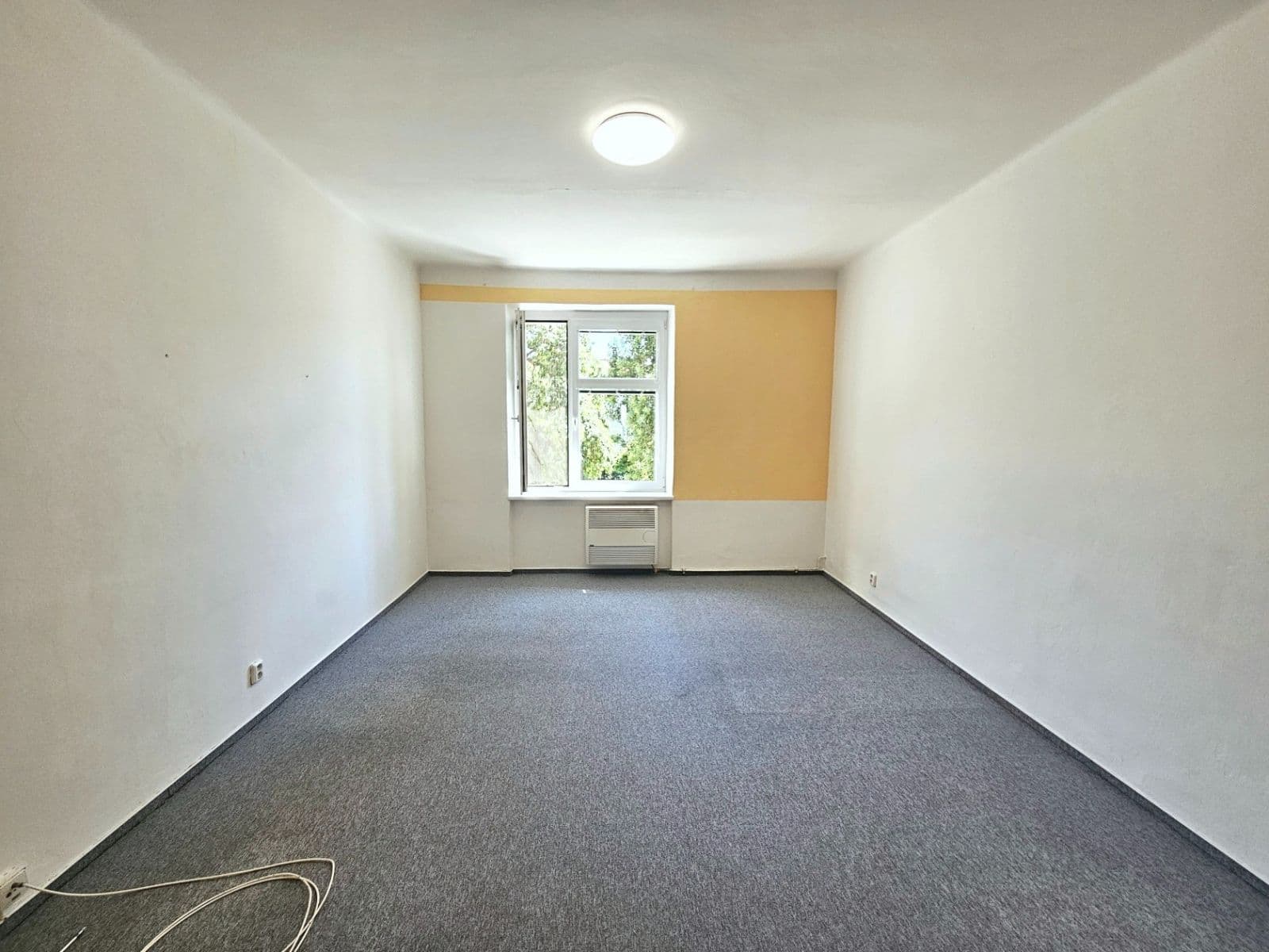 Prenájom bytu 1-izbový 40 m², Karáskovo náměstí, Brno, Jihomoravský kraj Prenájom bytu 1-izbový 40 m², Karáskovo náměstí, Brno, Jihomoravský kraj