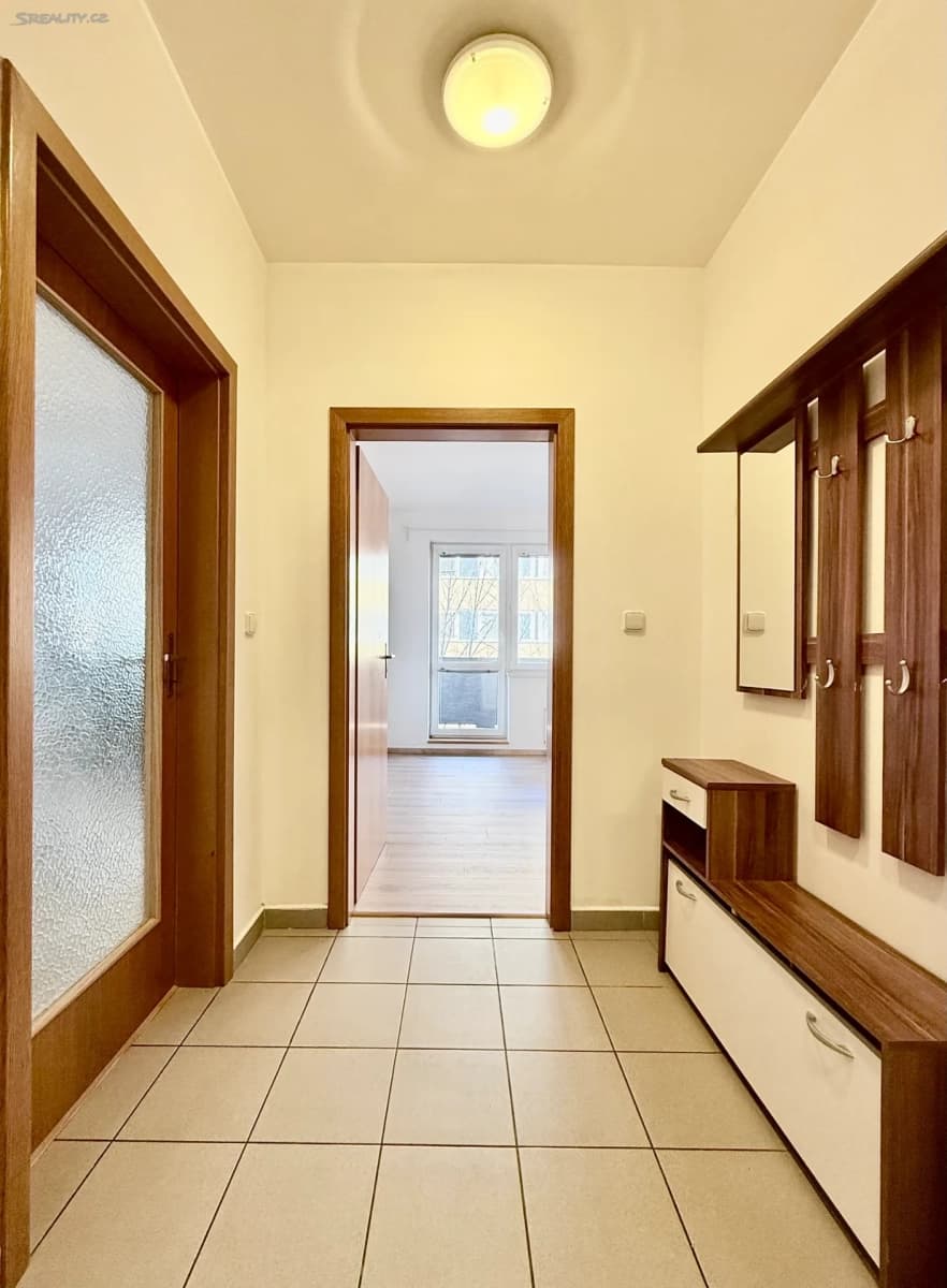 Prenájom bytu 2-izbový 50 m², Velká skála, Praha, Praha Prenájom bytu 2-izbový 50 m², Velká skála, Praha, Praha
