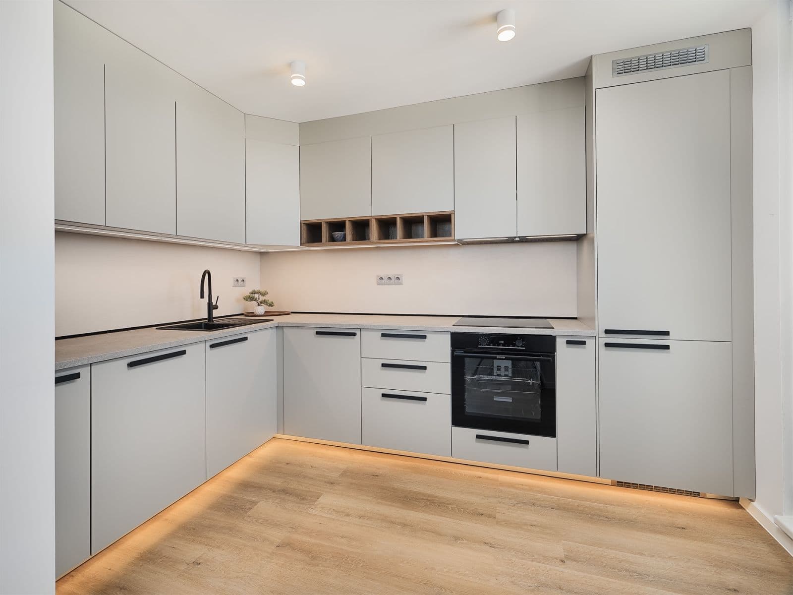 Predaj bytu 4-izbový 83 m², Přecechtělova, Praha, Praha Predaj bytu 4-izbový 83 m², Přecechtělova, Praha, Praha