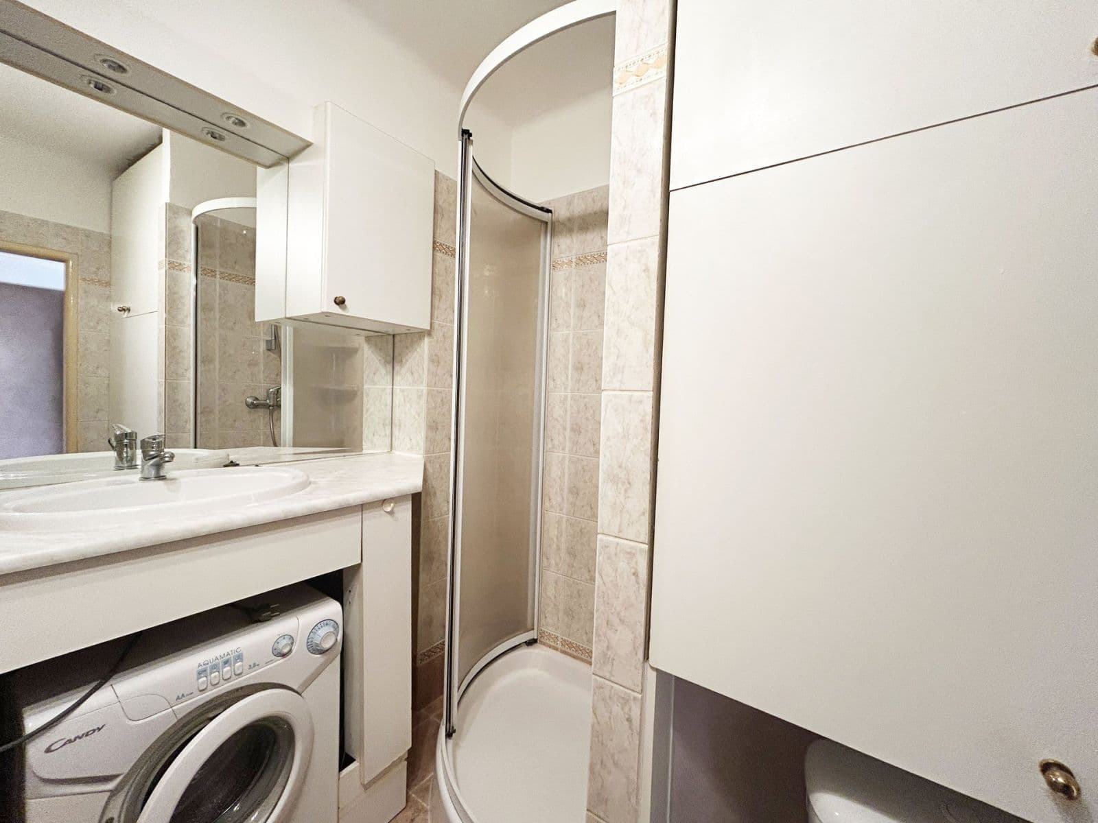Prenájom bytu 1-izbový 23 m², K Červenému vrchu, Praha, Praha Prenájom bytu 1-izbový 23 m², K Červenému vrchu, Praha, Praha