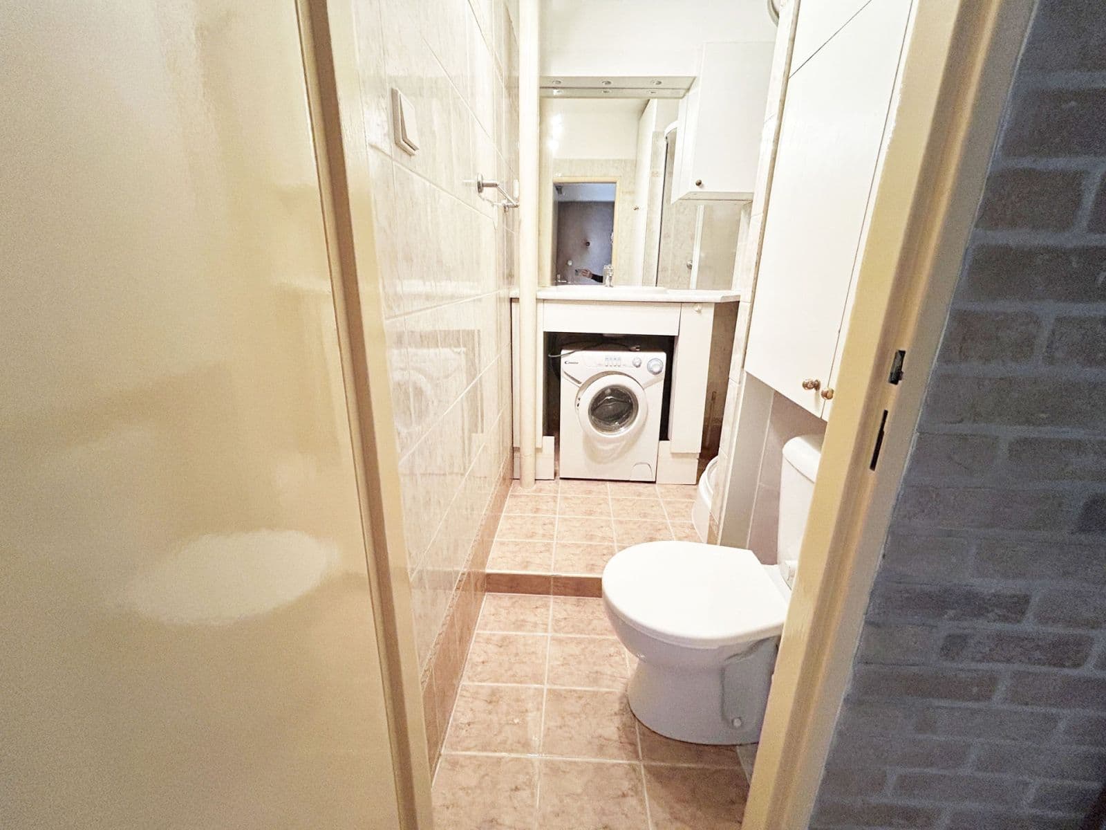 Prenájom bytu 1-izbový 23 m², K Červenému vrchu, Praha, Praha Prenájom bytu 1-izbový 23 m², K Červenému vrchu, Praha, Praha