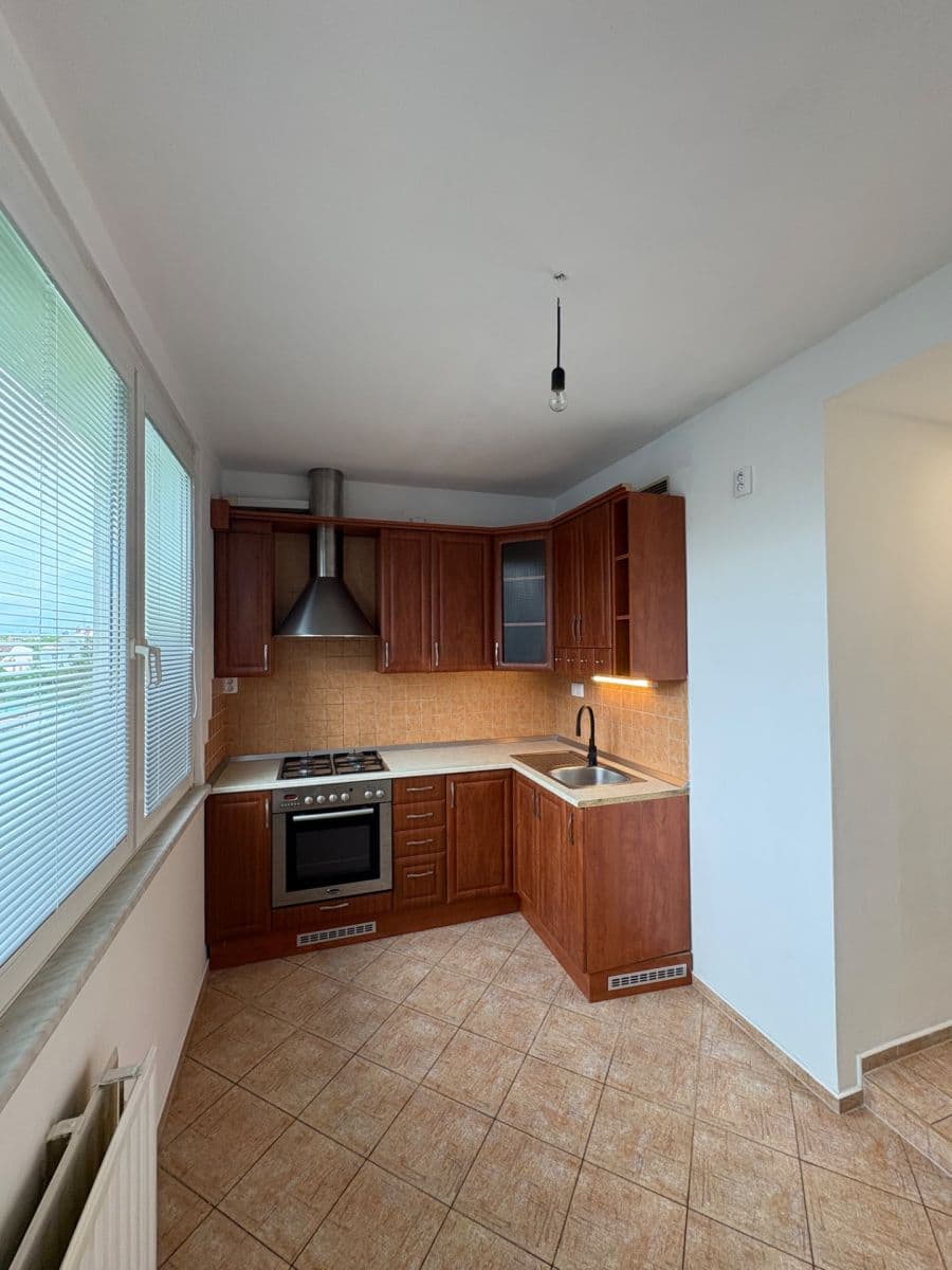 Prenájom bytu 3-izbový 70 m², Trnkova, Olomouc, Olomoucký kraj Prenájom bytu 3-izbový 70 m², Trnkova, Olomouc, Olomoucký kraj