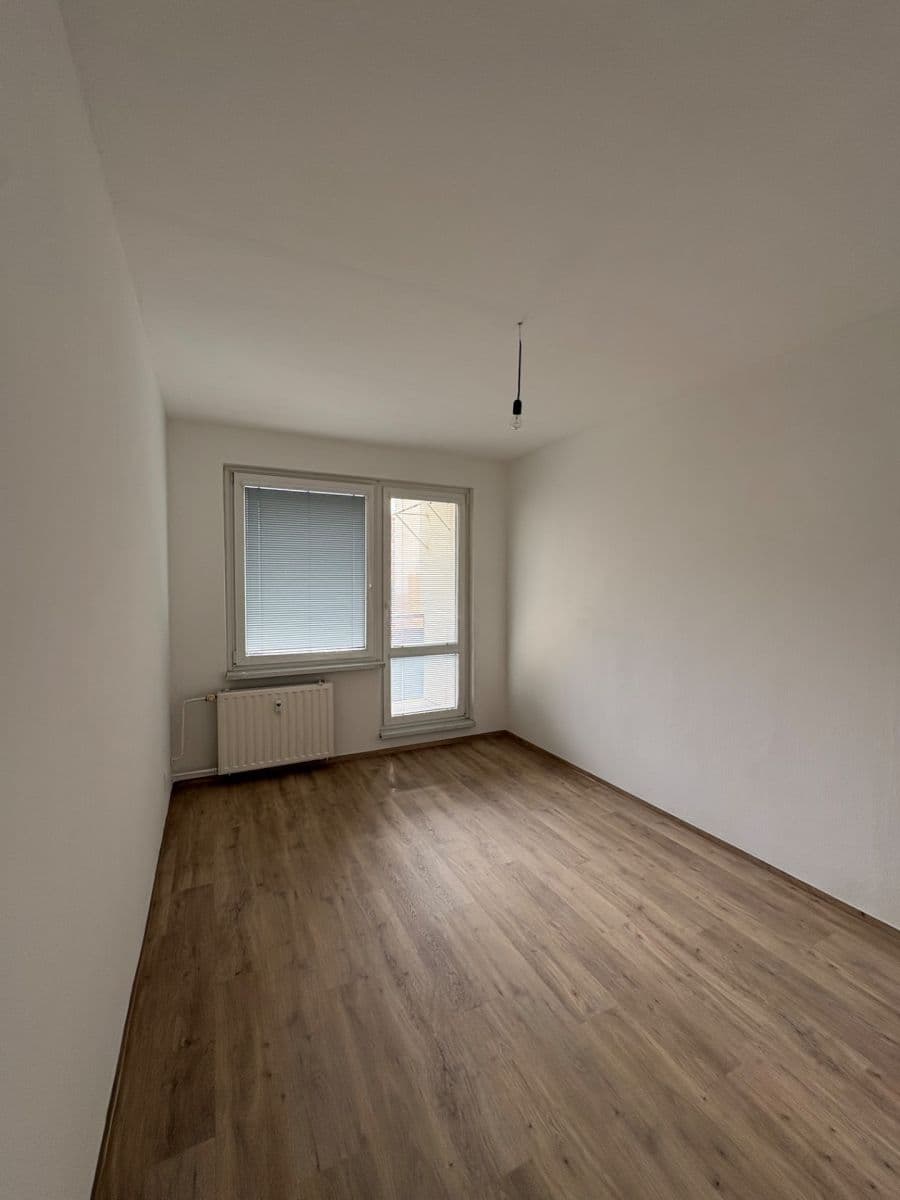 Prenájom bytu 3-izbový 70 m², Trnkova, Olomouc, Olomoucký kraj Prenájom bytu 3-izbový 70 m², Trnkova, Olomouc, Olomoucký kraj