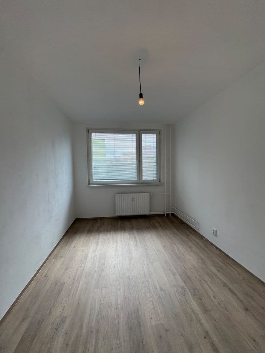 Prenájom bytu 3-izbový 70 m², Trnkova, Olomouc, Olomoucký kraj Prenájom bytu 3-izbový 70 m², Trnkova, Olomouc, Olomoucký kraj