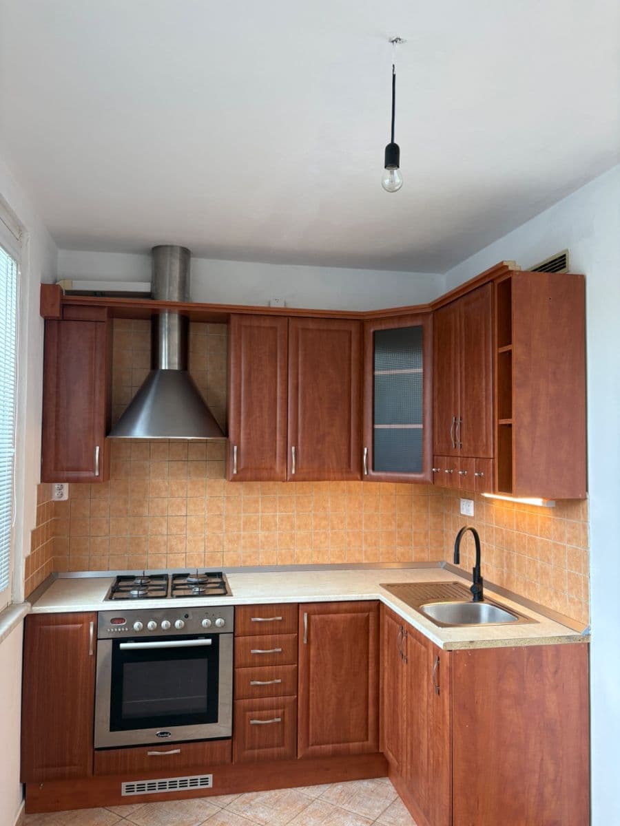 Prenájom bytu 3-izbový 70 m², Trnkova, Olomouc, Olomoucký kraj Prenájom bytu 3-izbový 70 m², Trnkova, Olomouc, Olomoucký kraj
