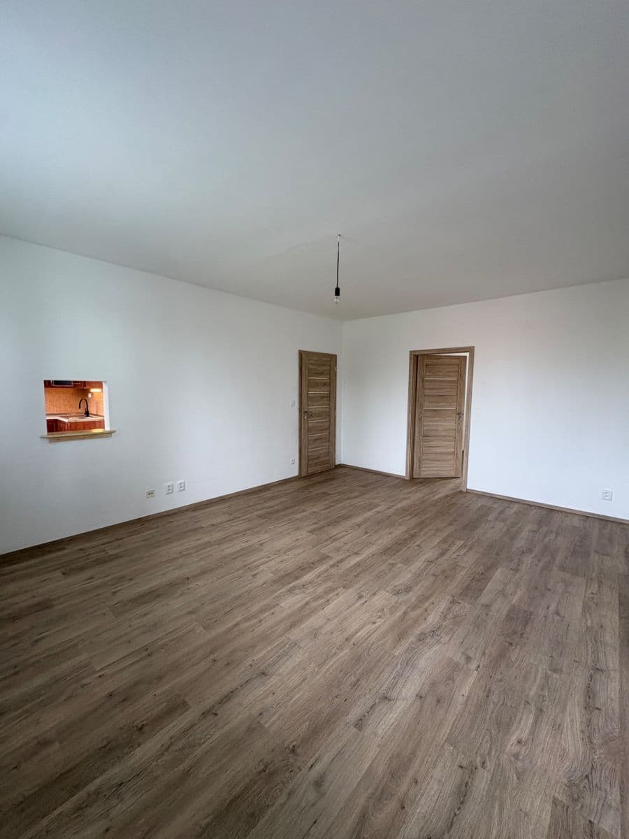 Prenájom bytu 3-izbový 70 m², Trnkova, Olomouc, Olomoucký kraj Prenájom bytu 3-izbový 70 m², Trnkova, Olomouc, Olomoucký kraj