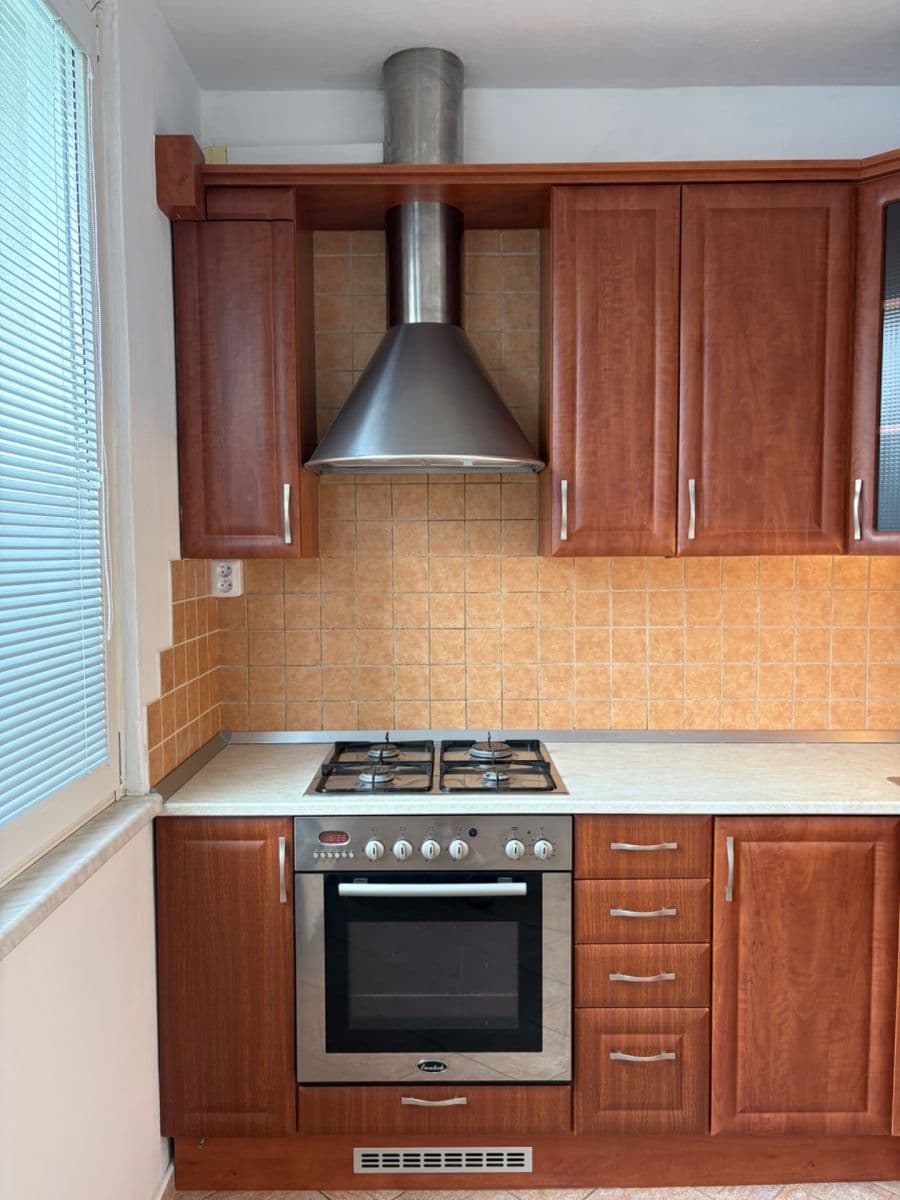 Prenájom bytu 3-izbový 70 m², Trnkova, Olomouc, Olomoucký kraj Prenájom bytu 3-izbový 70 m², Trnkova, Olomouc, Olomoucký kraj