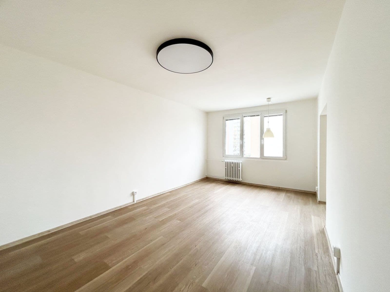 Prenájom bytu 3-izbový 84 m², Roháčova, Český Brod, Středočeský kraj Prenájom bytu 3-izbový 84 m², Roháčova, Český Brod, Středočeský kraj