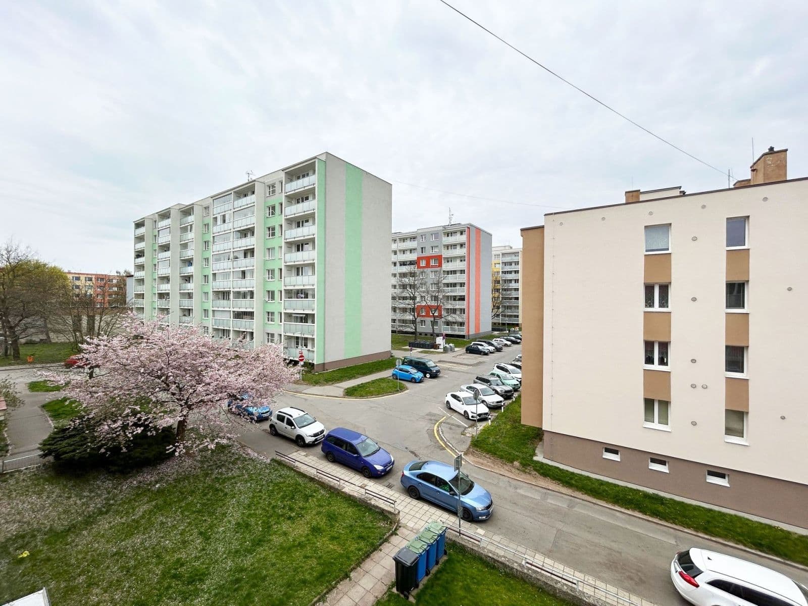 Prenájom bytu 3-izbový 84 m², Roháčova, Český Brod, Středočeský kraj Prenájom bytu 3-izbový 84 m², Roháčova, Český Brod, Středočeský kraj