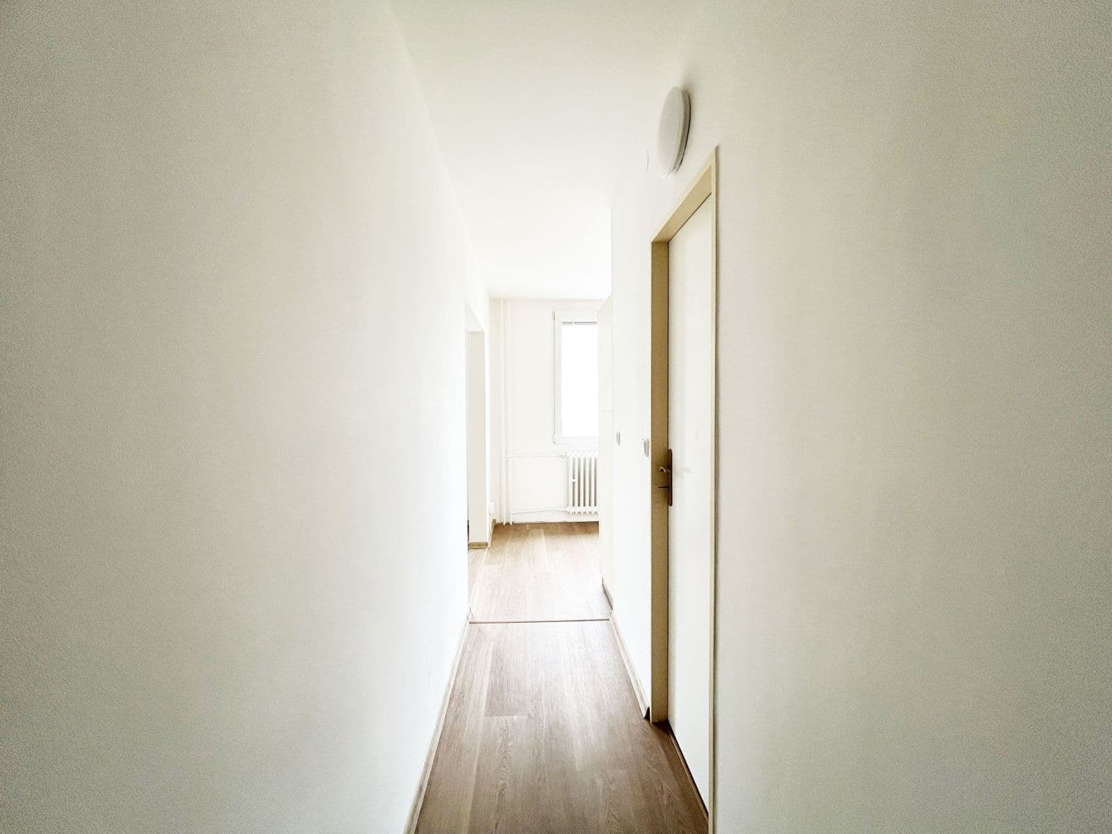 Prenájom bytu 3-izbový 84 m², Roháčova, Český Brod, Středočeský kraj Prenájom bytu 3-izbový 84 m², Roháčova, Český Brod, Středočeský kraj