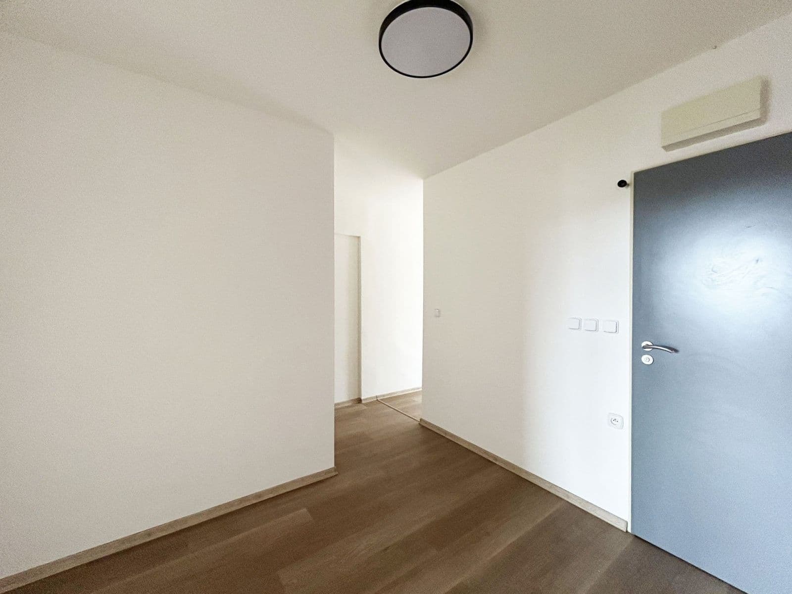 Prenájom bytu 3-izbový 84 m², Roháčova, Český Brod, Středočeský kraj Prenájom bytu 3-izbový 84 m², Roháčova, Český Brod, Středočeský kraj