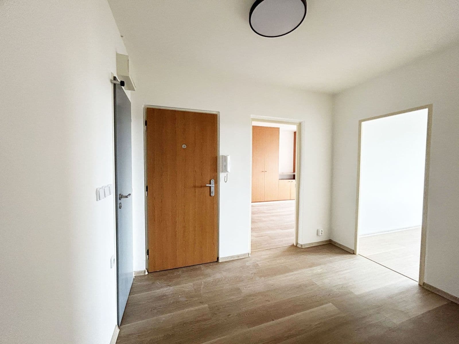 Prenájom bytu 3-izbový 84 m², Roháčova, Český Brod, Středočeský kraj Prenájom bytu 3-izbový 84 m², Roháčova, Český Brod, Středočeský kraj