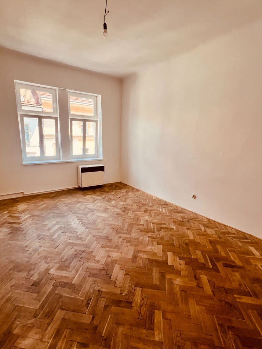 Prenájom bytu 2-izbový 50 m², Bořivojova, Praha, Praha Prenájom bytu 2-izbový 50 m², Bořivojova, Praha, Praha