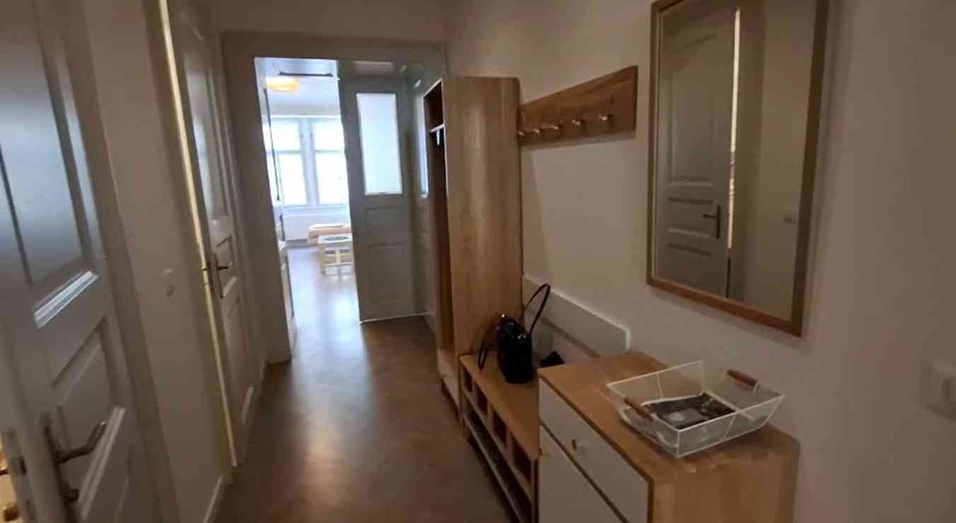 Prenájom bytu 2-izbový 84 m², Valentinská, Praha, Praha Prenájom bytu 2-izbový 84 m², Valentinská, Praha, Praha
