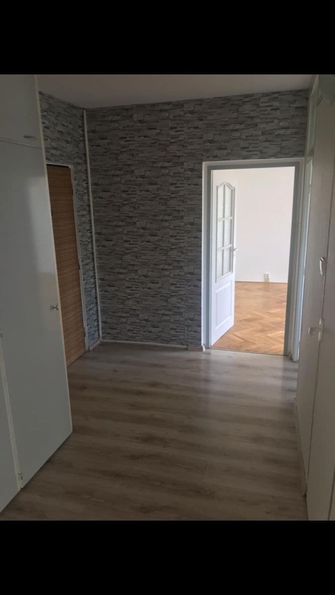 Predaj bytu 2-izbový 52 m², Plešivecká, Karlovy Vary, Karlovarský kraj Predaj bytu 2-izbový 52 m², Plešivecká, Karlovy Vary, Karlovarský kraj