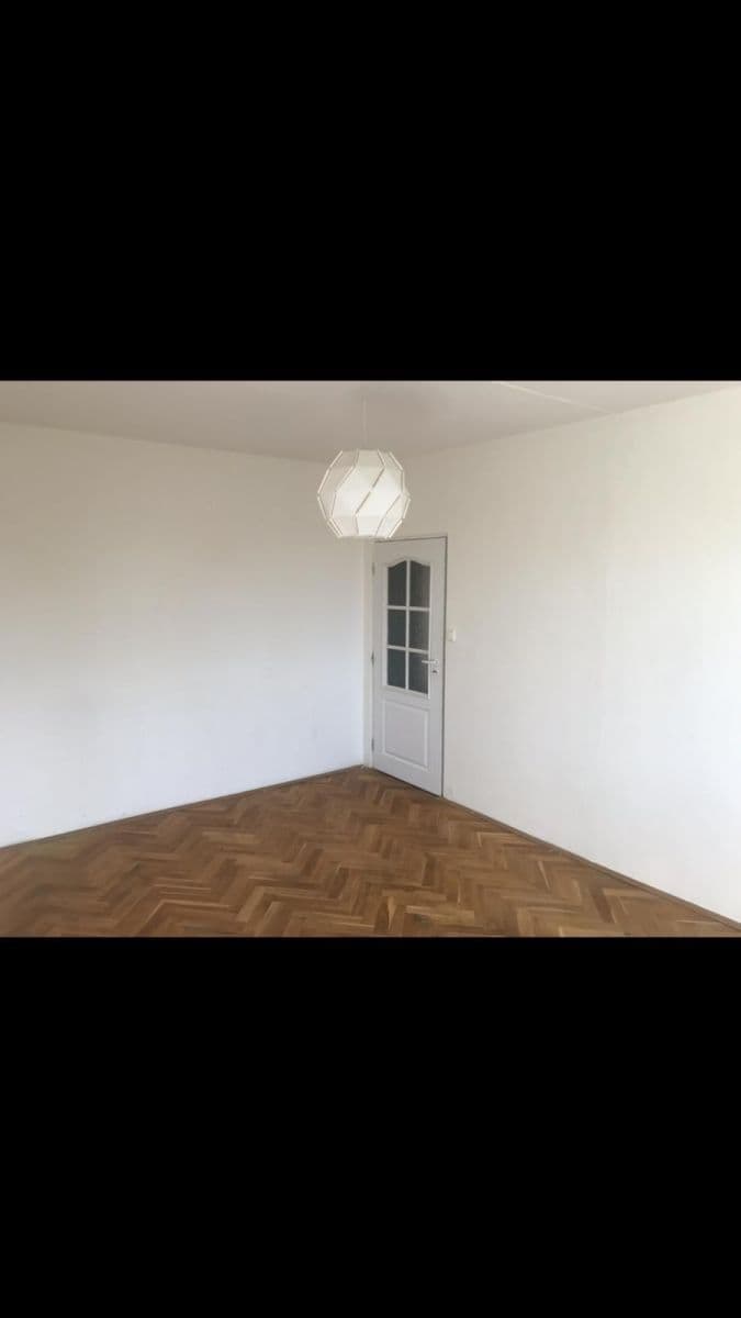Predaj bytu 2-izbový 52 m², Plešivecká, Karlovy Vary, Karlovarský kraj Predaj bytu 2-izbový 52 m², Plešivecká, Karlovy Vary, Karlovarský kraj