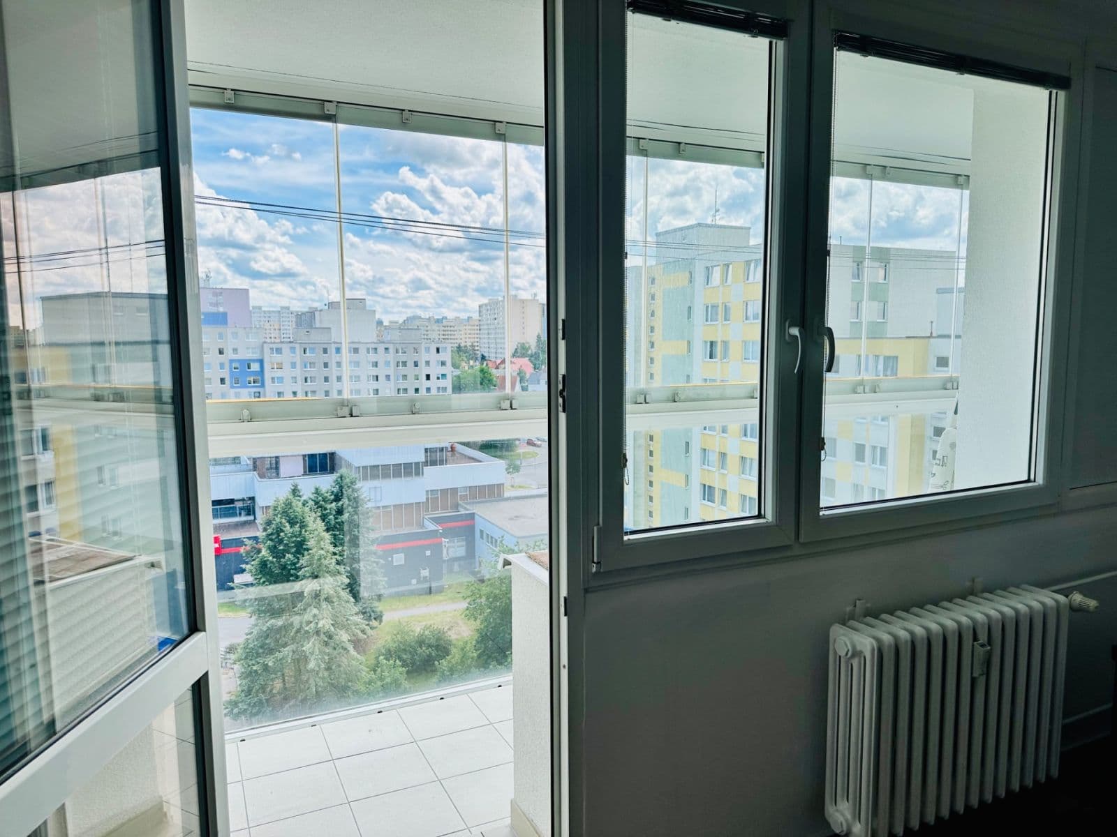 Prenájom bytu 3-izbový 75 m², Hekrova, Praha, Praha Prenájom bytu 3-izbový 75 m², Hekrova, Praha, Praha