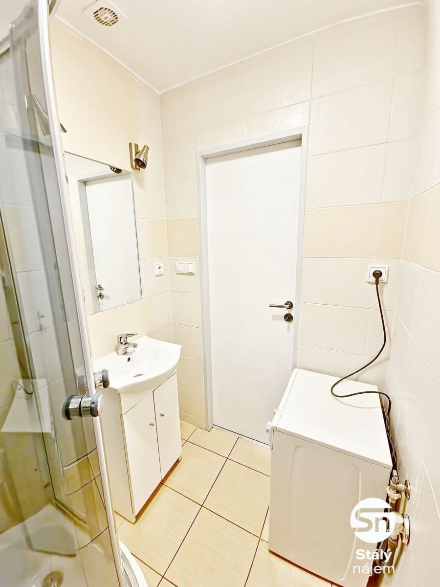 Predaj bytu 2-izbový 47 m², Oleška, Středočeský kraj Predaj bytu 2-izbový 47 m², Oleška, Středočeský kraj