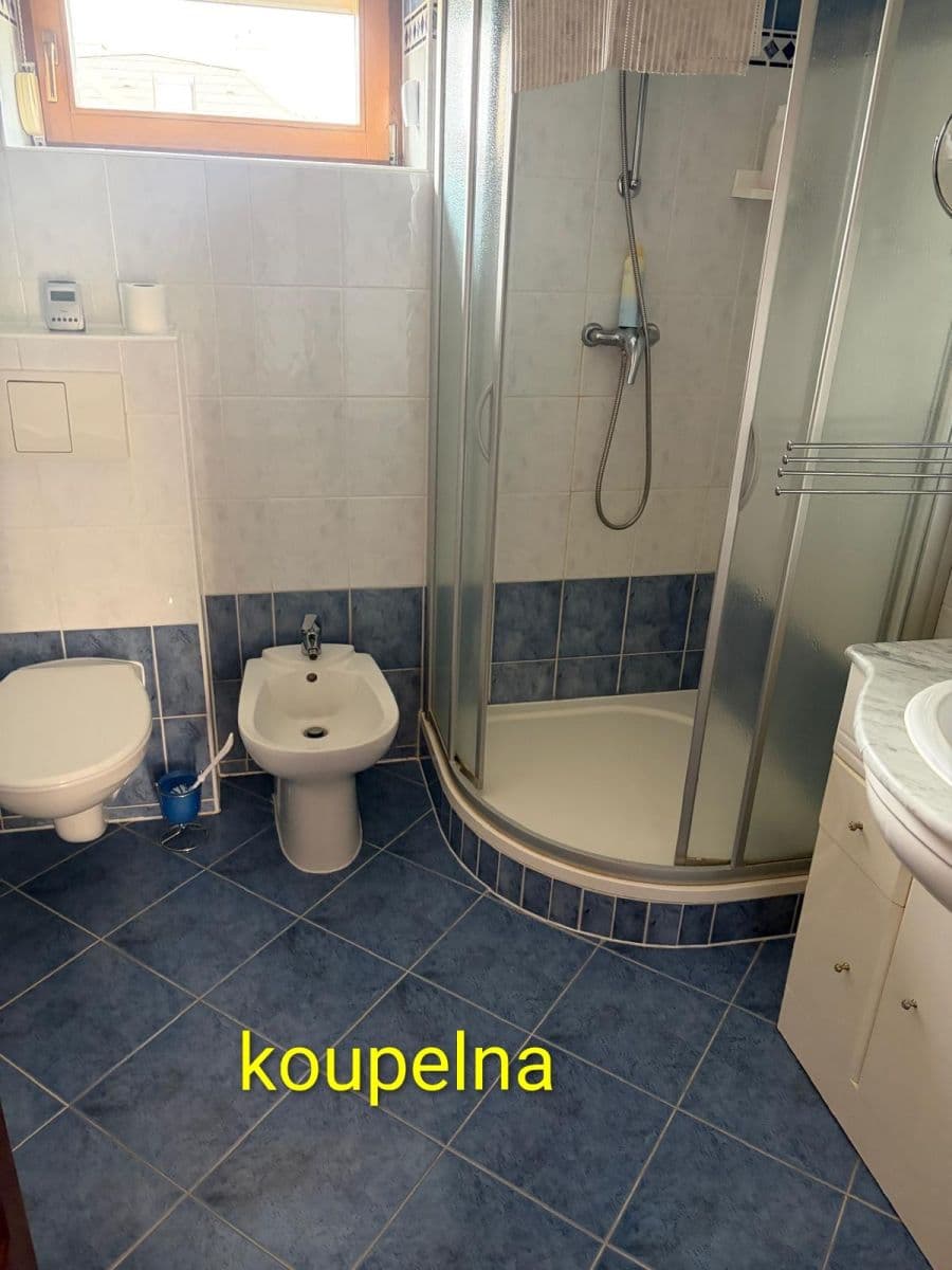 Predaj domu 100 m², pozemek 690 m², U Ovčárny, Karlovy Vary, Karlovarský kraj Predaj domu 100 m², pozemek 690 m², U Ovčárny, Karlovy Vary, Karlovarský kraj