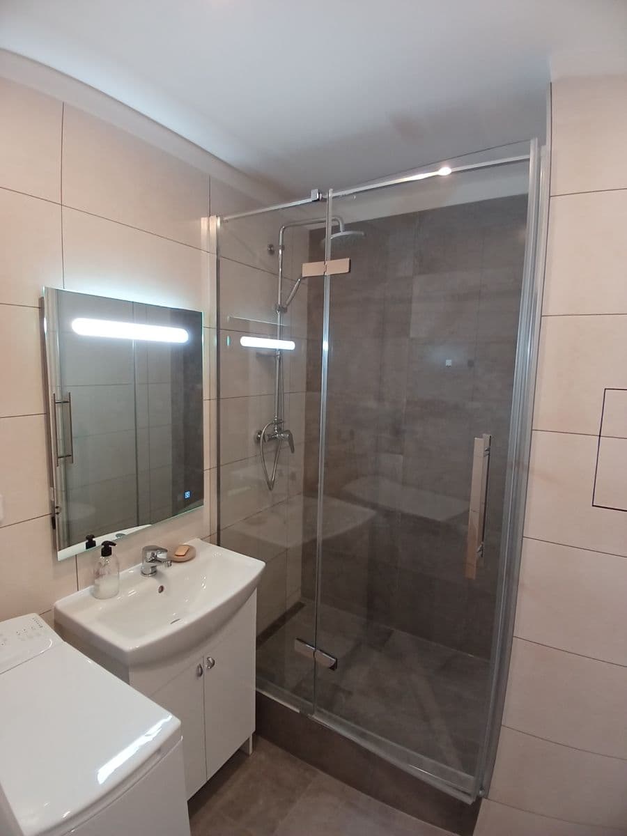 Prenájom bytu 2-izbový 42 m², Kusého, Praha, Praha Prenájom bytu 2-izbový 42 m², Kusého, Praha, Praha