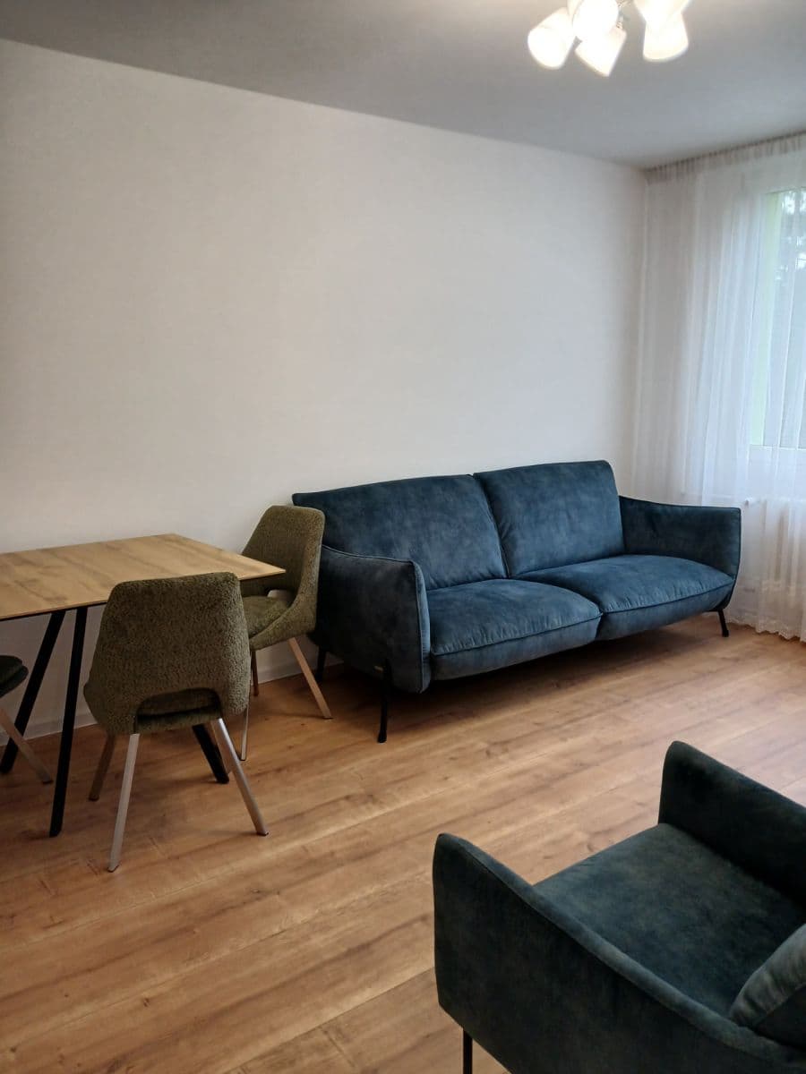 Prenájom bytu 2-izbový 42 m², Kusého, Praha, Praha Prenájom bytu 2-izbový 42 m², Kusého, Praha, Praha