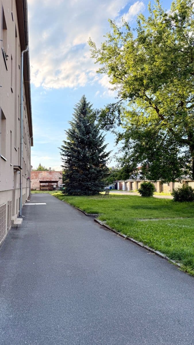 Prenájom bytu 2-izbový 60 m², Jarosl. Kociána, Kladno, Středočeský kraj Prenájom bytu 2-izbový 60 m², Jarosl. Kociána, Kladno, Středočeský kraj