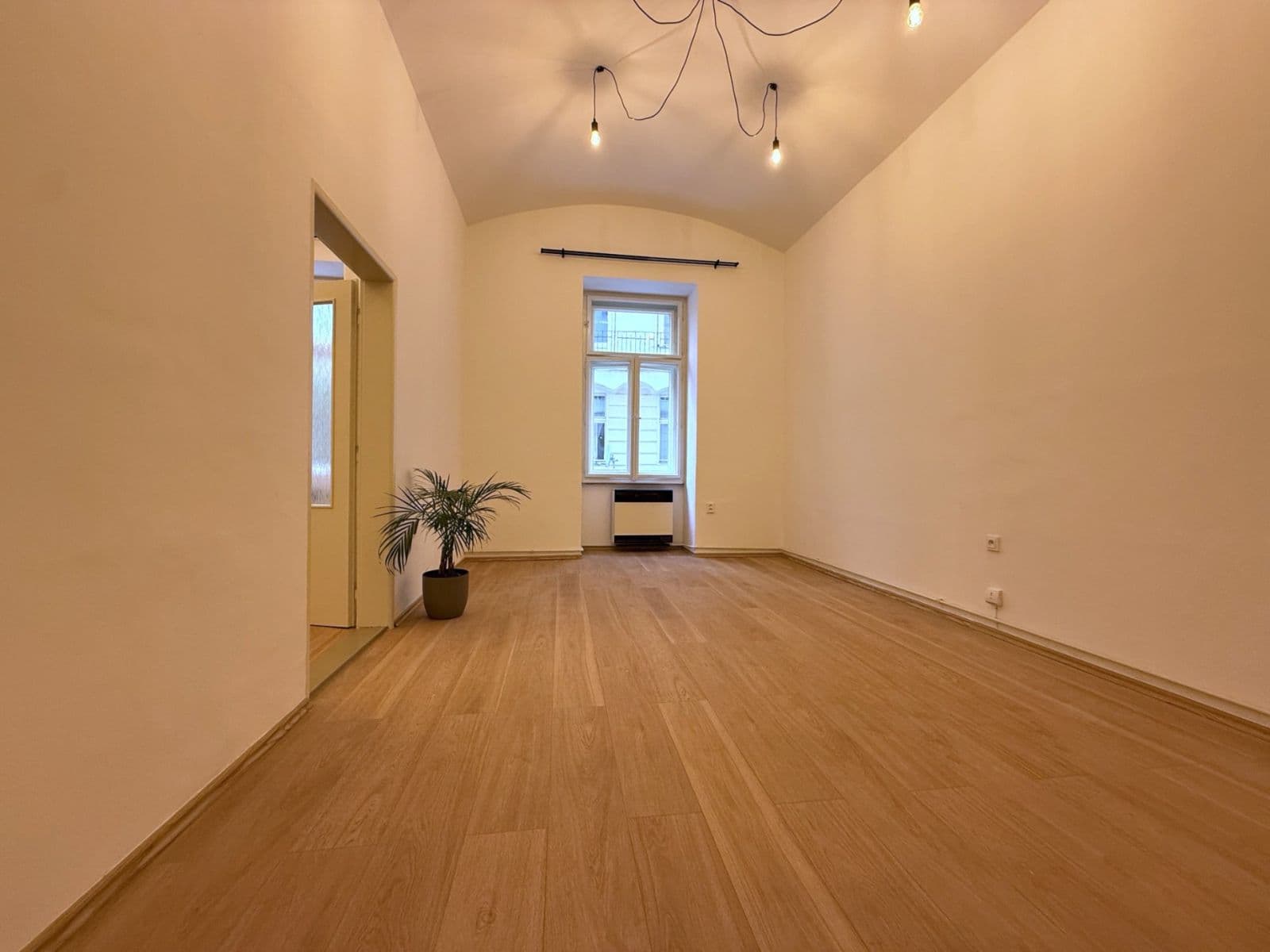 Prenájom bytu 2-izbový 47 m², Gorazdova, Praha, Praha Prenájom bytu 2-izbový 47 m², Gorazdova, Praha, Praha