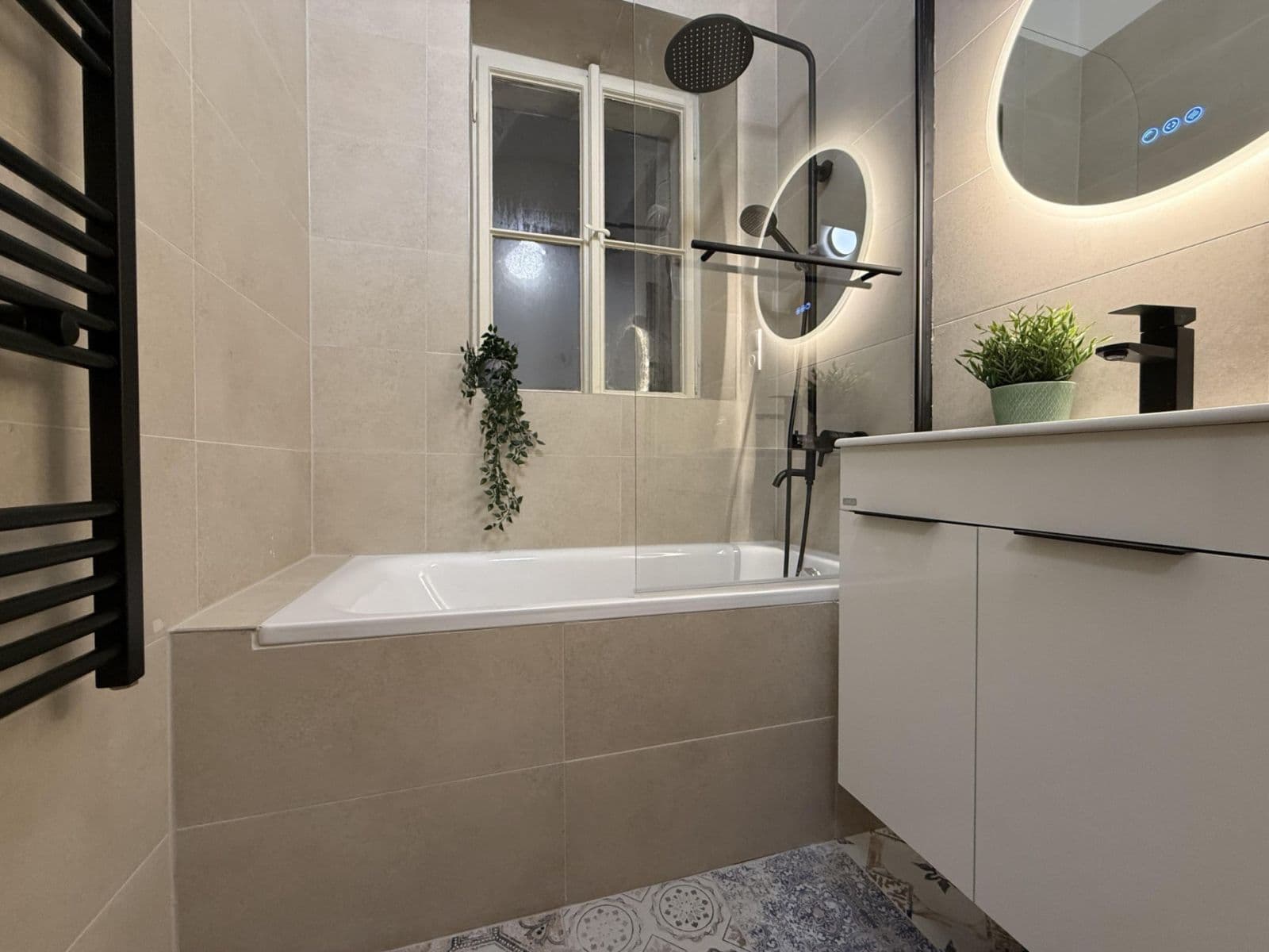 Prenájom bytu 2-izbový 47 m², Gorazdova, Praha, Praha Prenájom bytu 2-izbový 47 m², Gorazdova, Praha, Praha