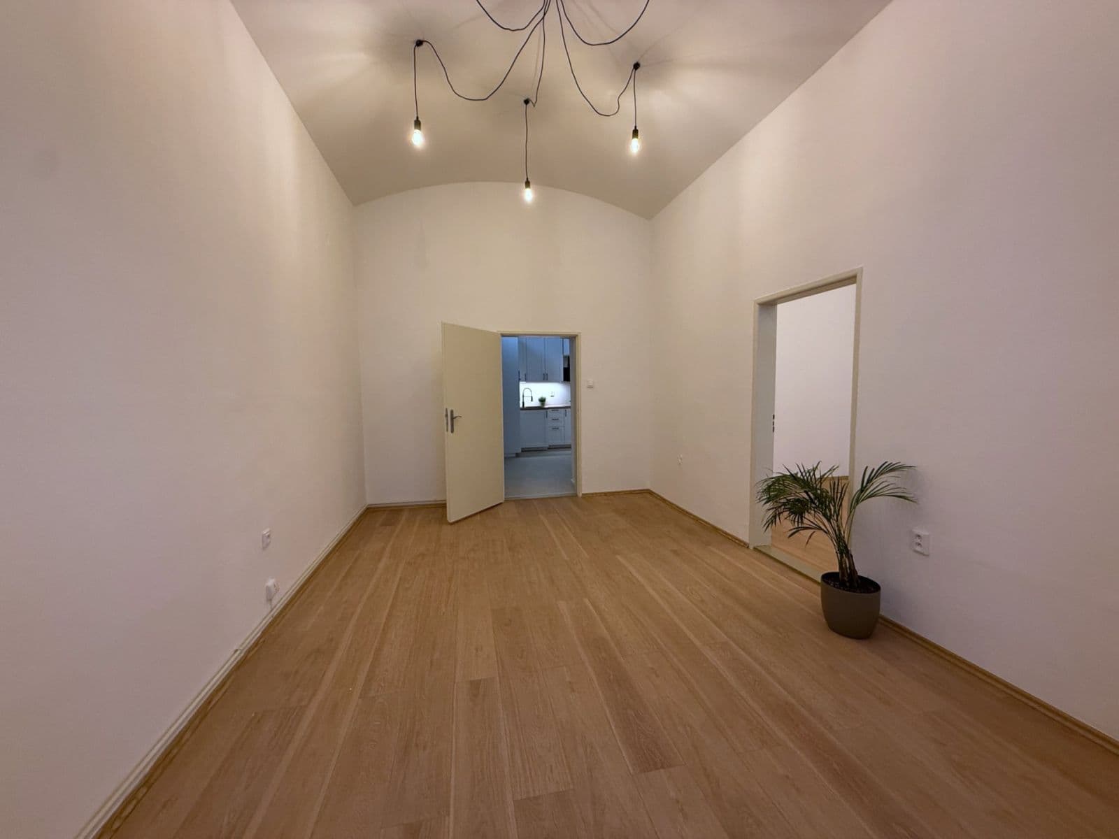 Prenájom bytu 2-izbový 47 m², Gorazdova, Praha, Praha Prenájom bytu 2-izbový 47 m², Gorazdova, Praha, Praha